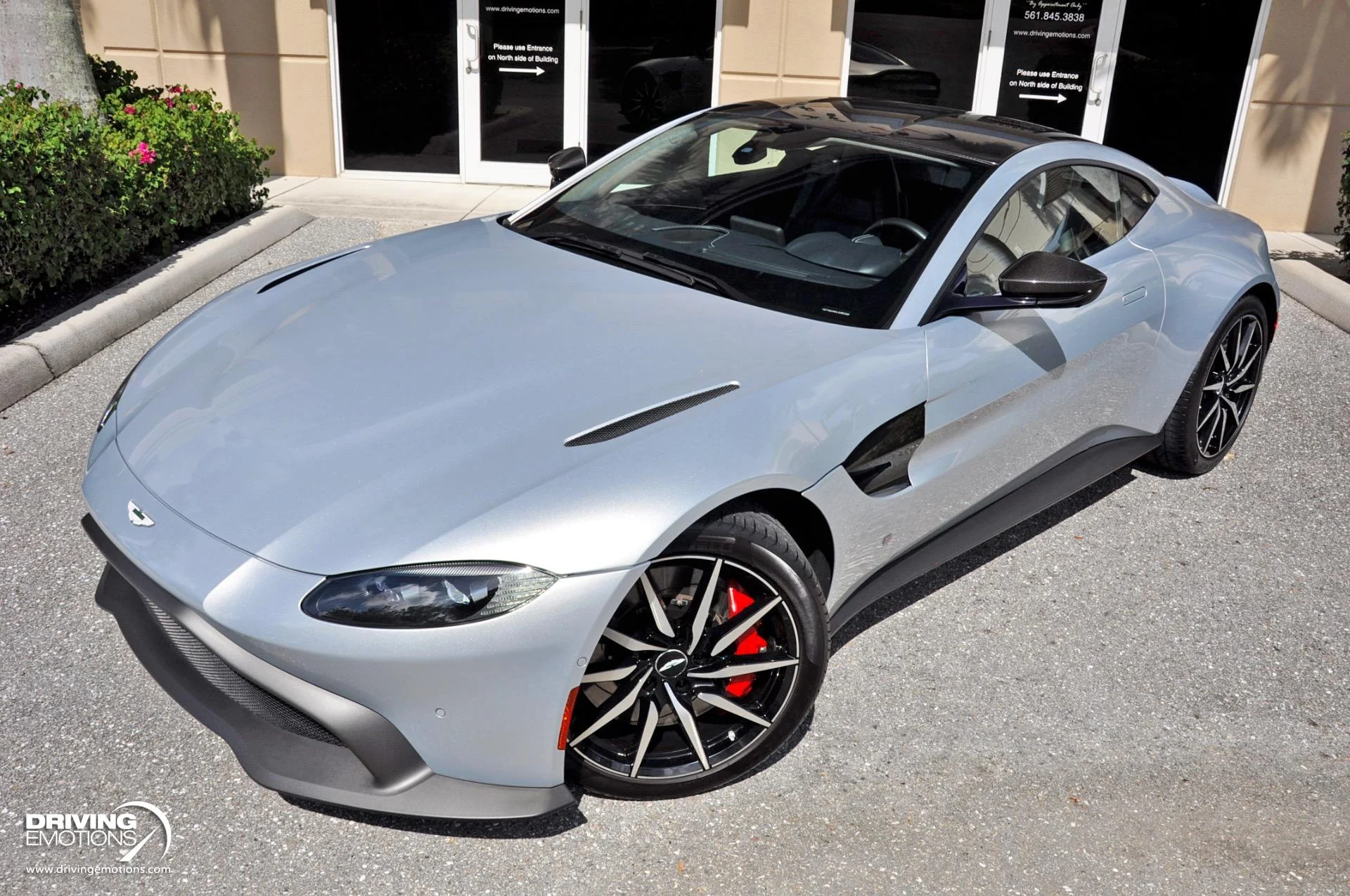 mph041_3667320280_880_p42_l_0345e89636