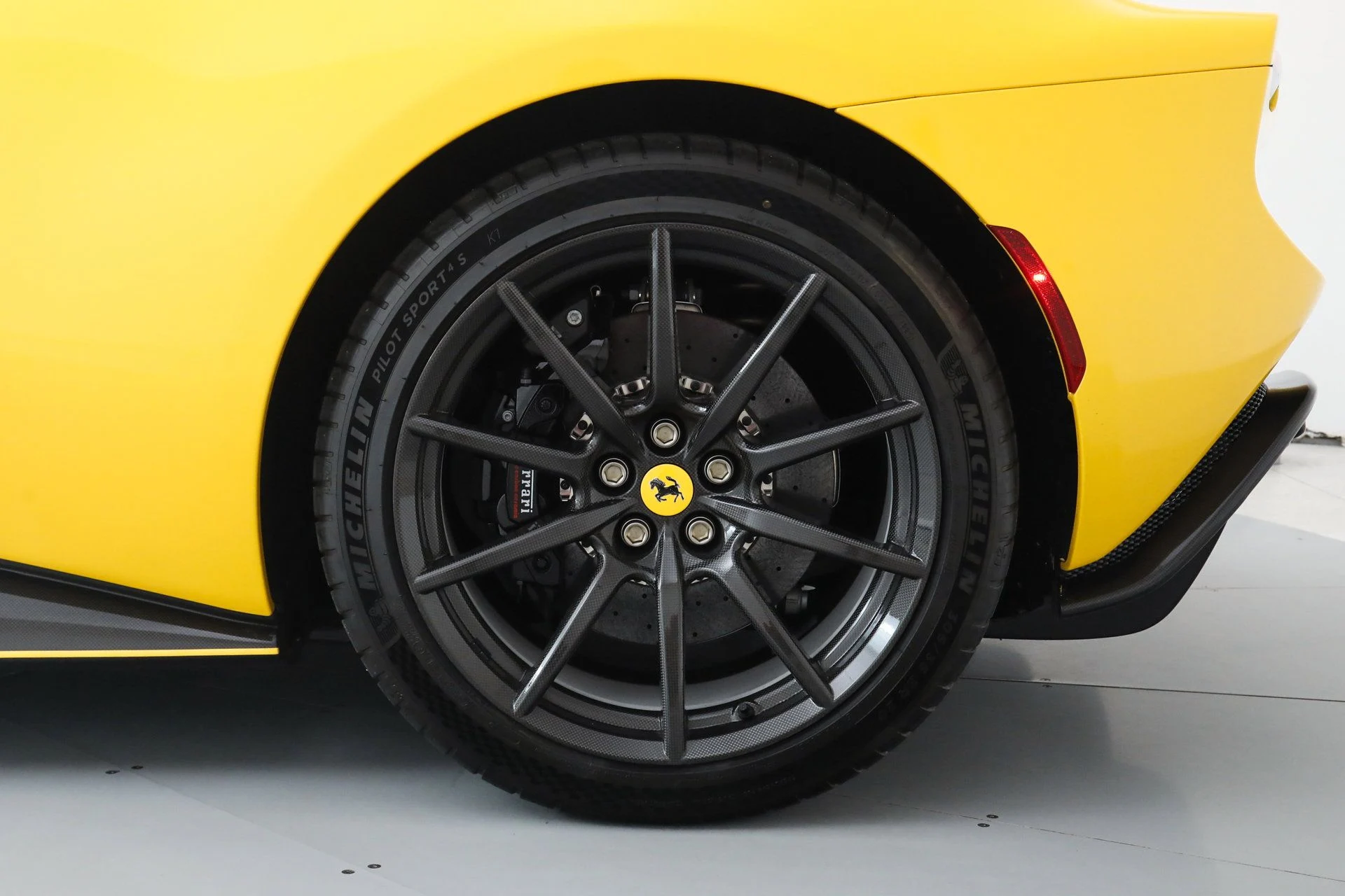 mph041_367624102_5fe83fa63557c48d99d4efcdb75e0cd4_7648748978