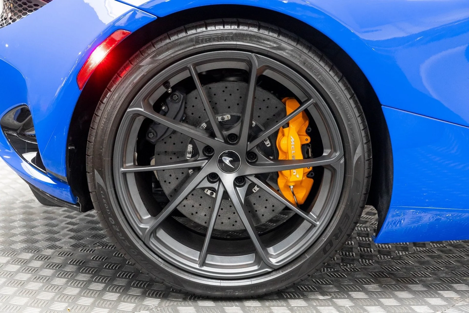 mph041_3679603938_42_1efaa7c569