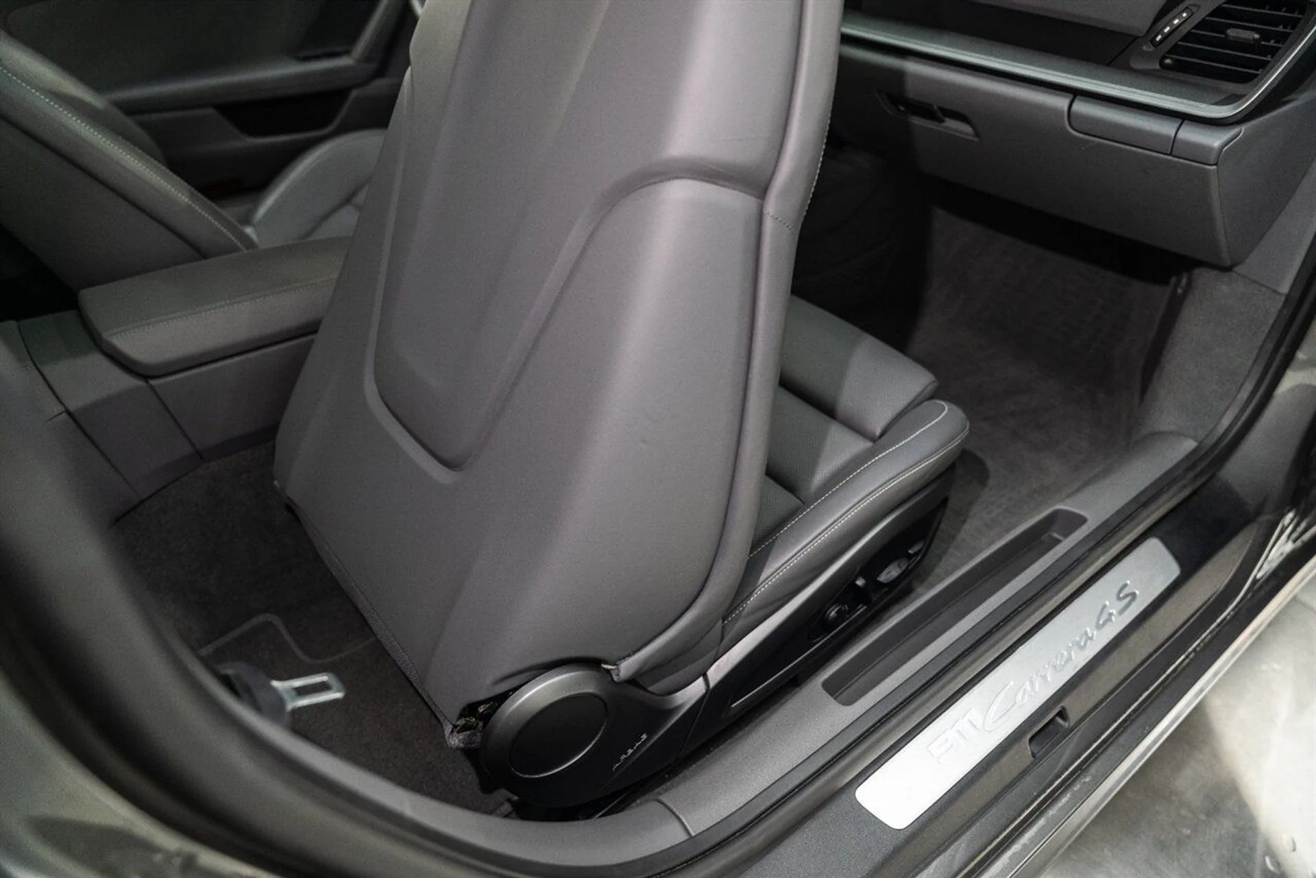 mph041_3685017354_f887ef2341_1280_37a54a58c2