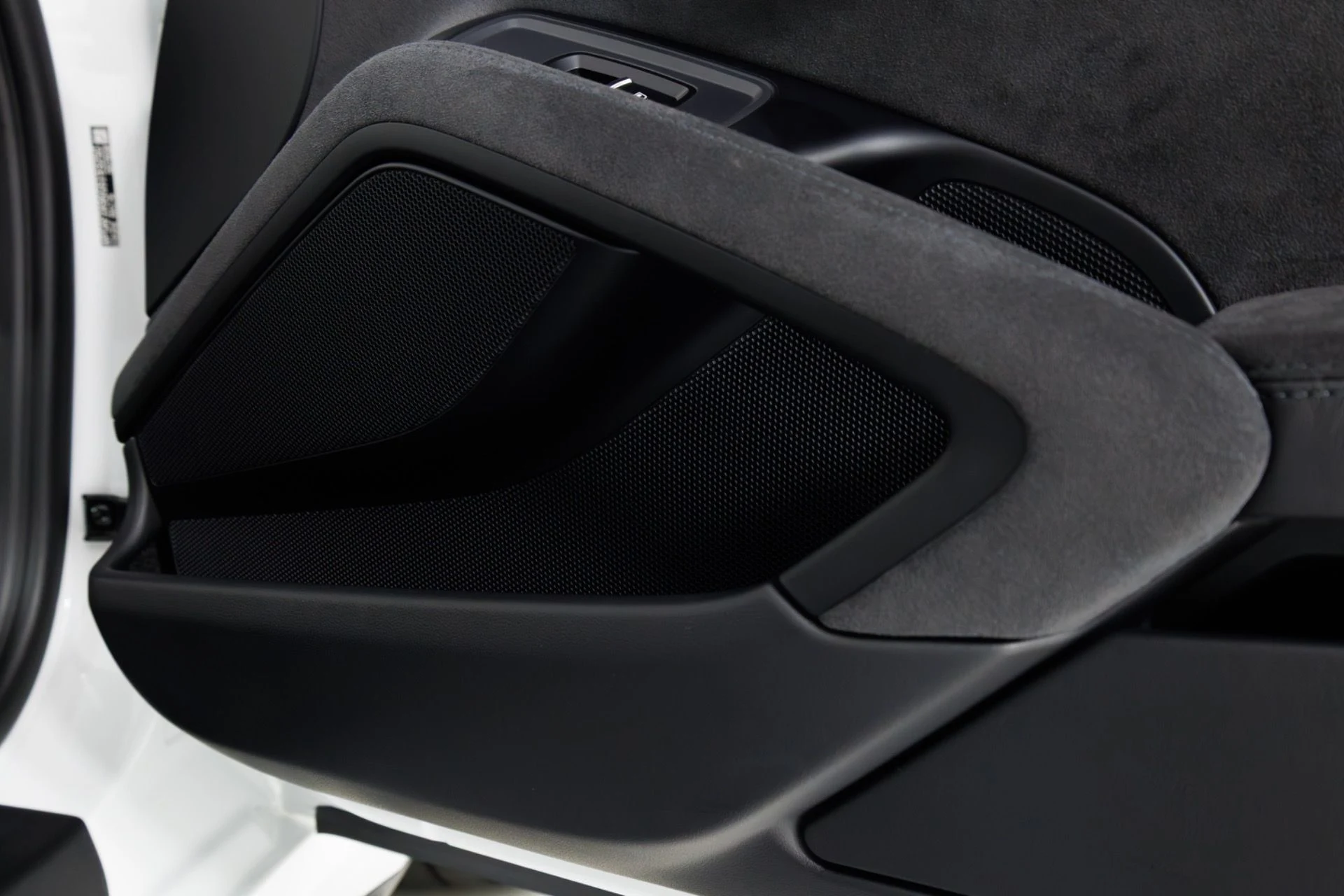 mph041_3686923236_Used_2016_Porsche_911_GT_3_RS_1775150687_f2e07e059b