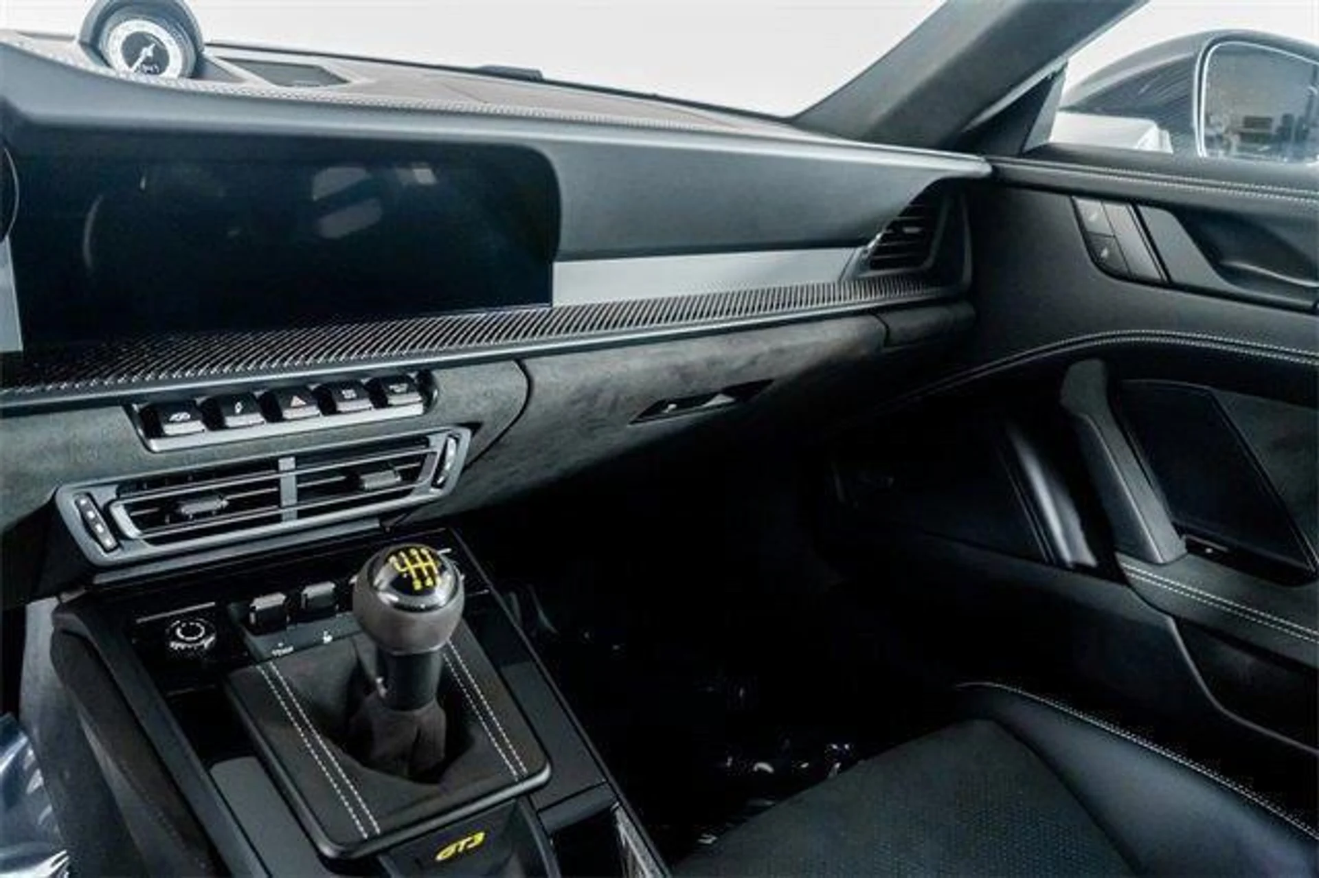 mph041_3704644635_W_GB_2_Wy_PK_Rp_Fkl_Vfbr0_Fy_Pb_Kd_Y_4659adf671