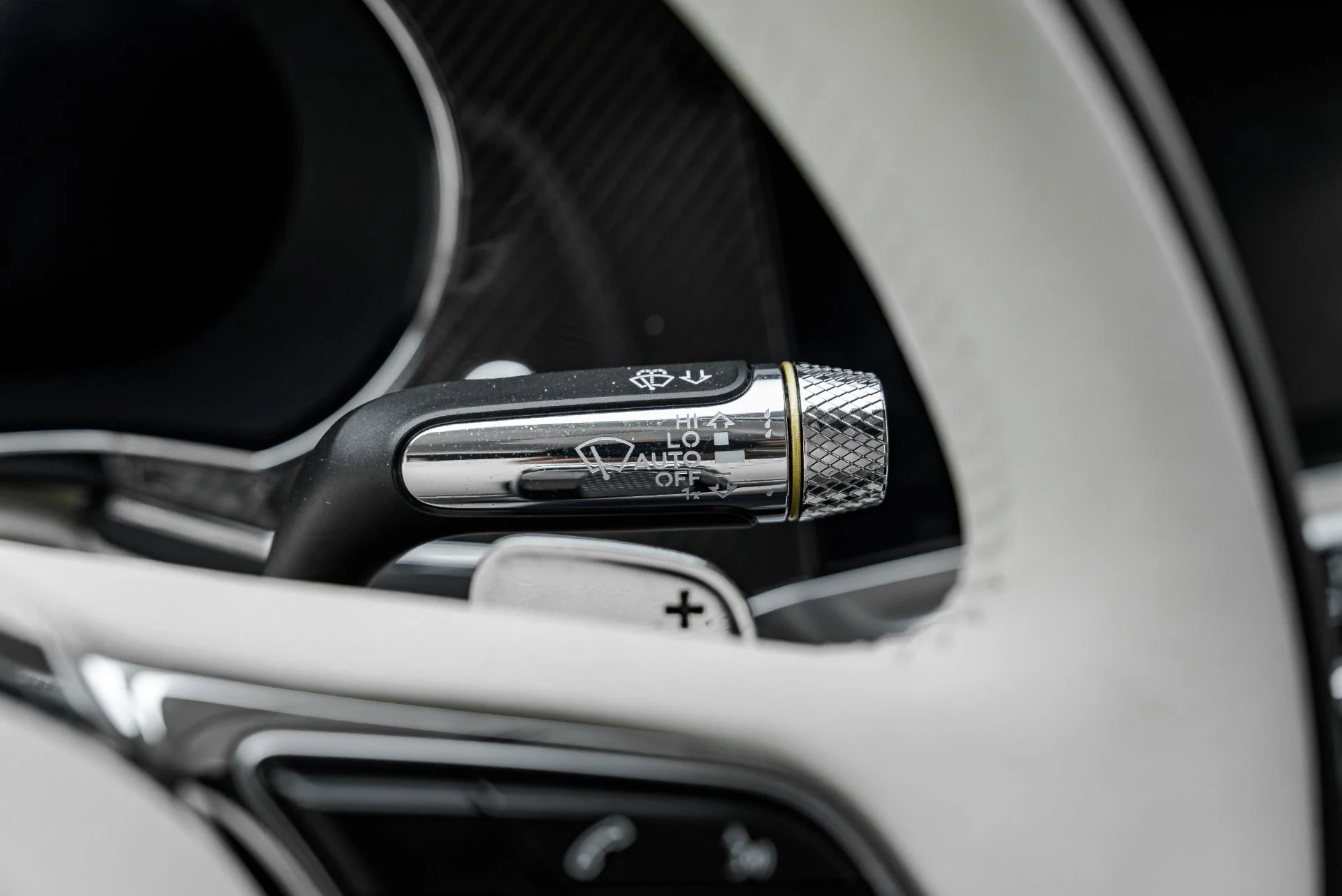 mph041_3724155293_Used_2024_Bentley_Flying_Spur_Speed_1793378293_61643bee6a