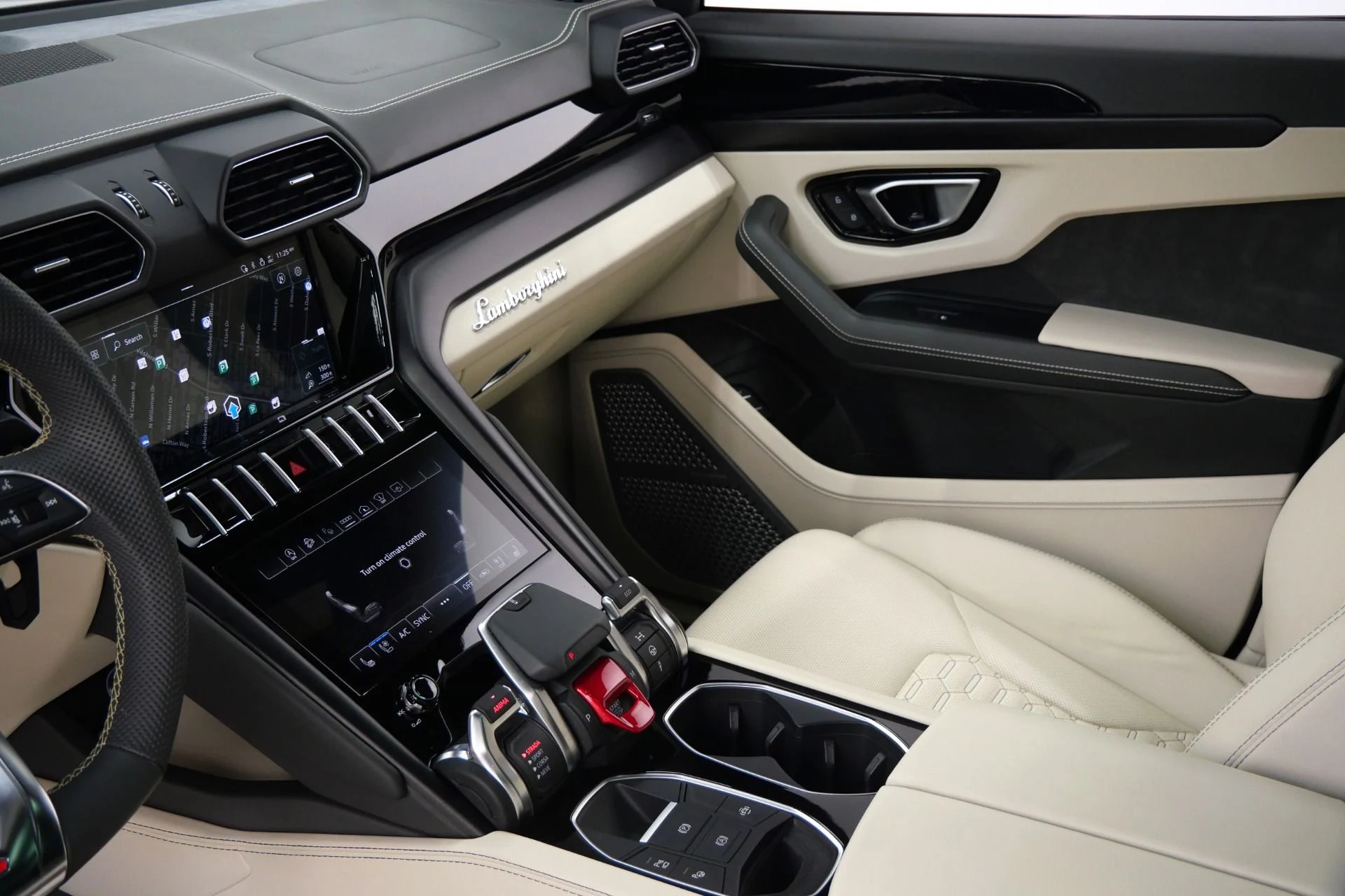 mph041_3725230038_Used_2022_Lamborghini_Urus_23_Inch_Wheels_Two_Tone_Interior_Bang_and_Olufsen_Audio_1775677581_1b05d5755e