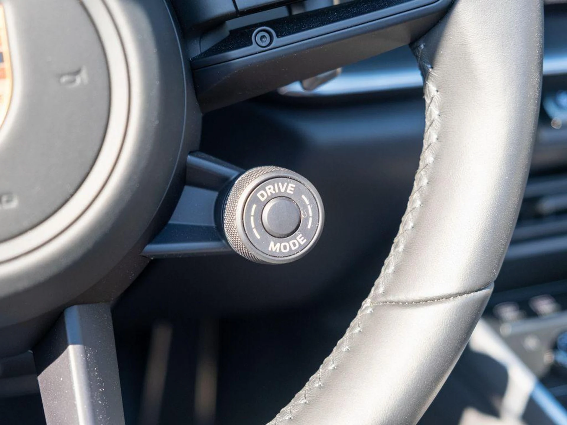 mph041_3730151164_qo_C_Ht9_Befs_EYA_1np_Y_Jr_FX_0_K4_M_9f83672245