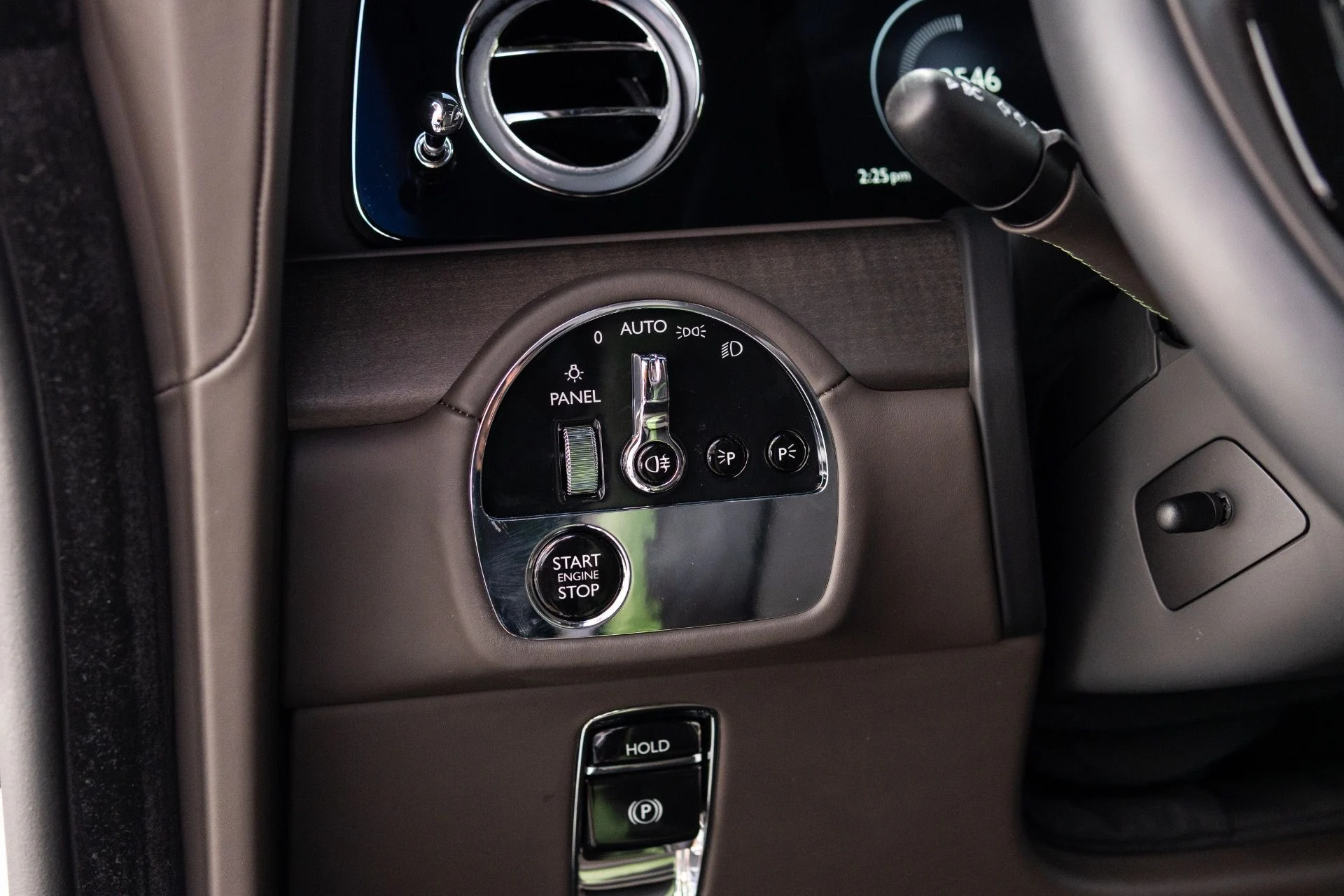 mph041_3748052353_Used_2024_Rolls_Royce_Spectre_1775023108_b9b49b5a35