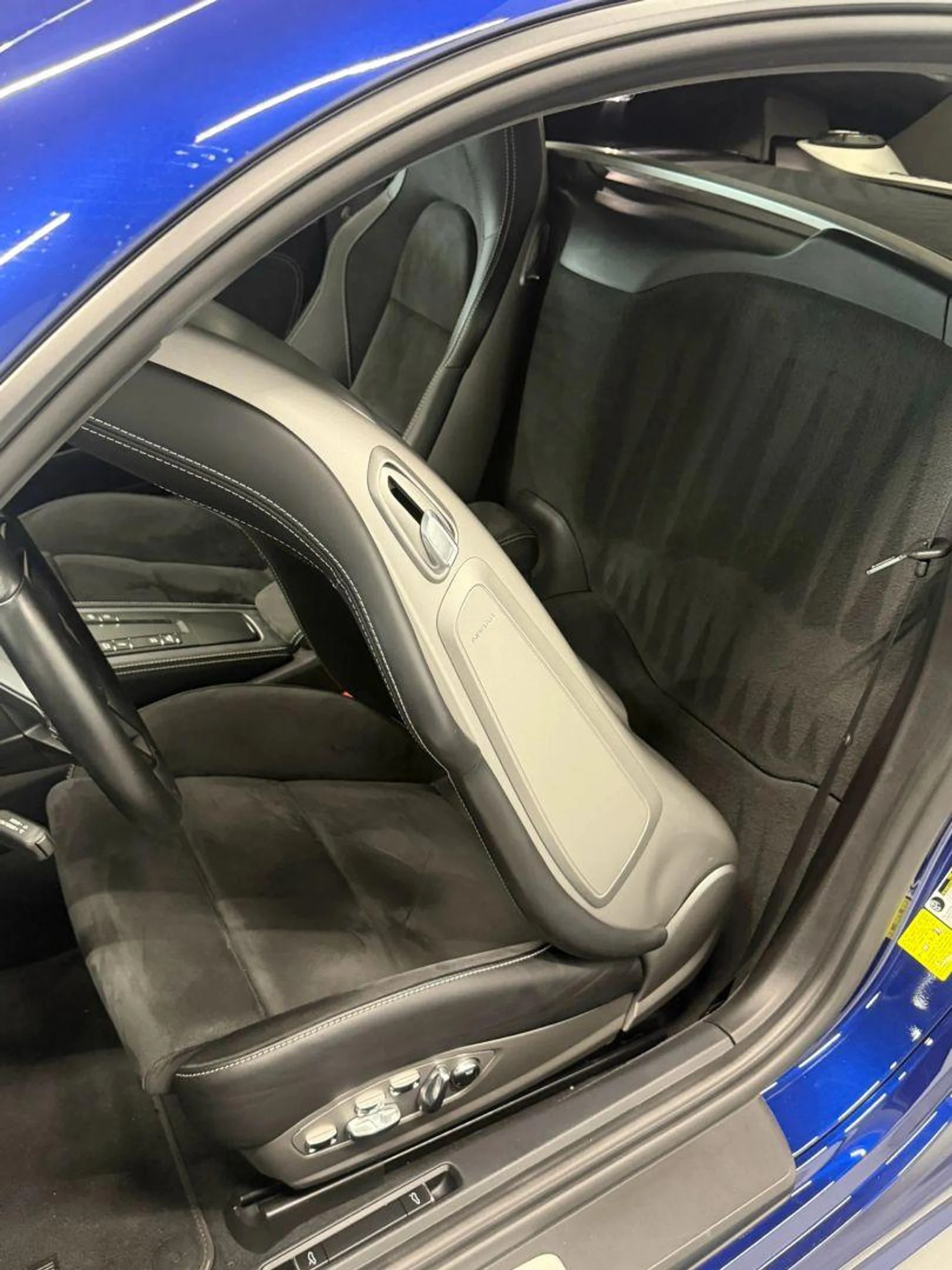 mph041_3758547838_Used_2020_Porsche_718_Cayman_GT_4_Coupe_2_D_1788539749_1213720e81