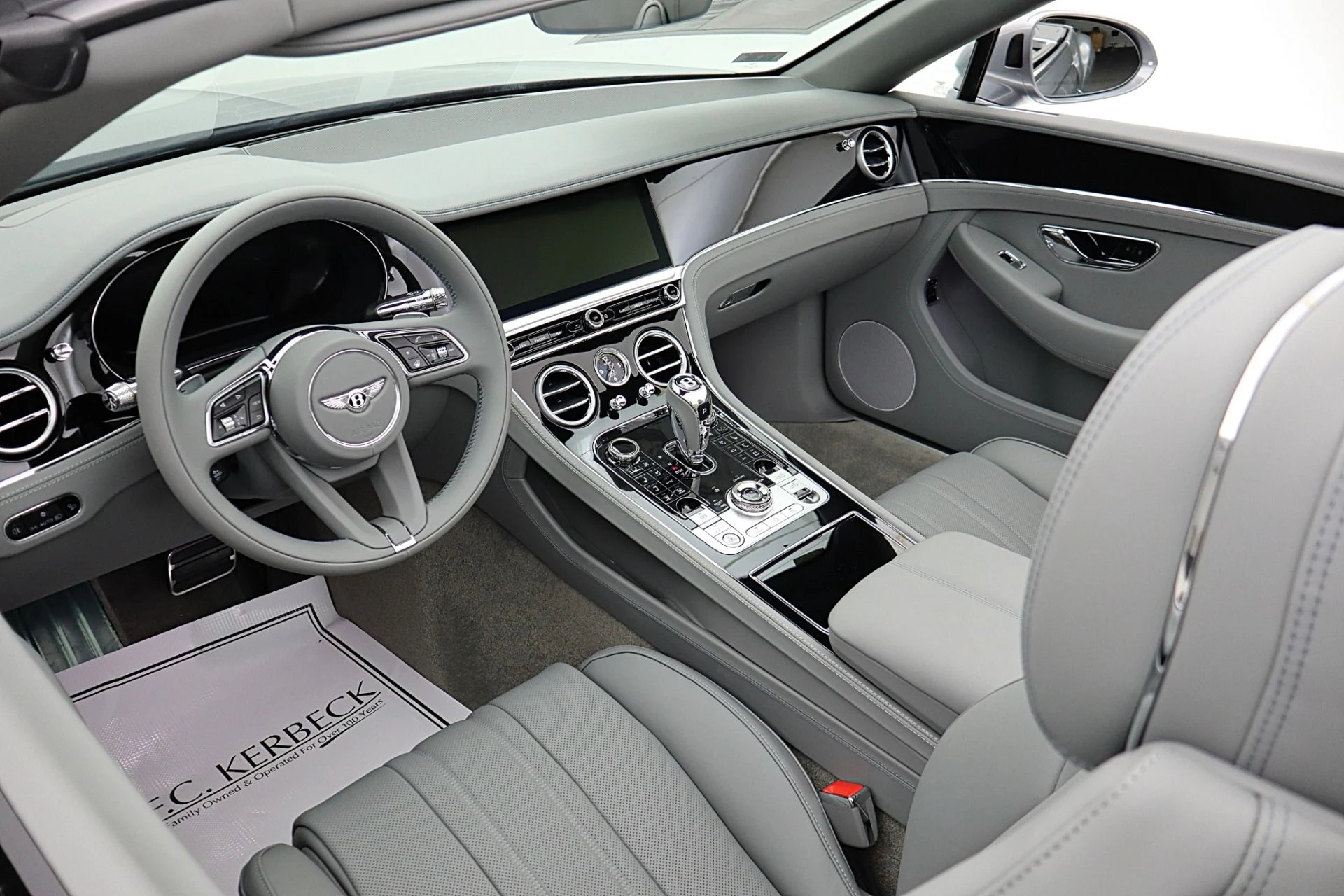 mph041_3765221925_New_2026_Bentley_Continental_GTC_9a65f6abff
