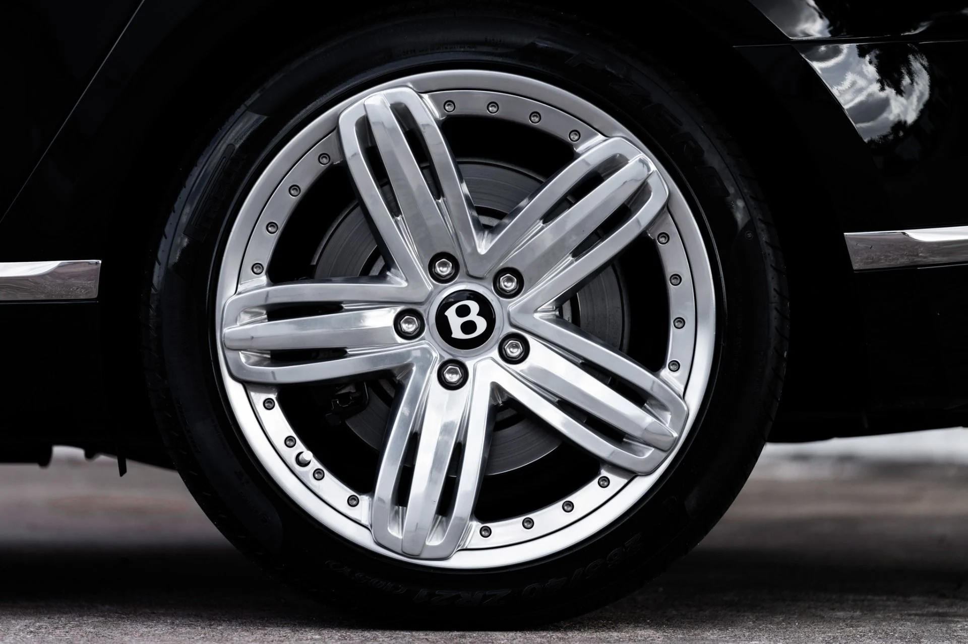 mph041_3766954058_Used_2015_Bentley_Mulsanne_1763677193_563164c60c