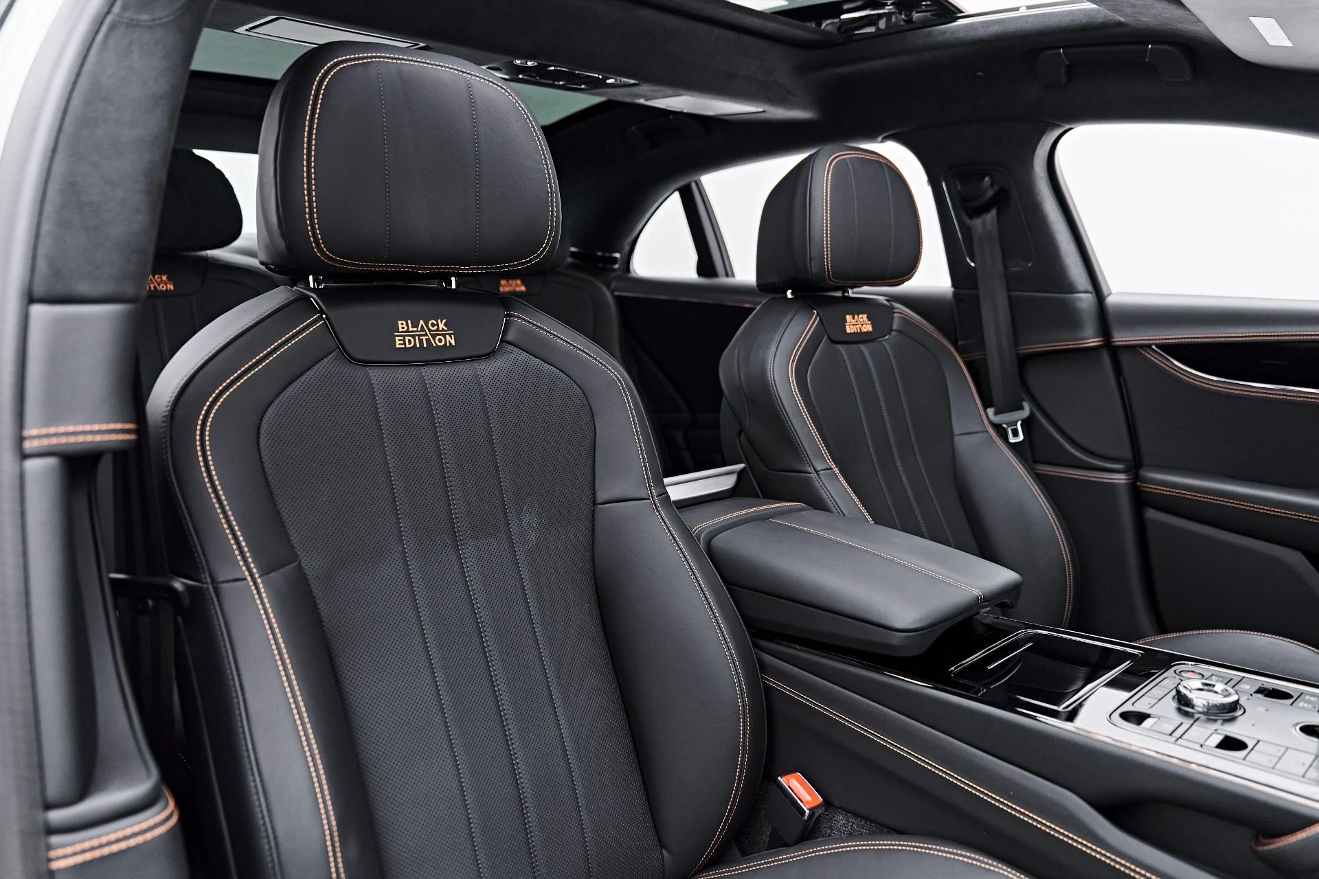mph041_3772442332_Used_2025_Bentley_Flying_Spur_Black_Edition_1790368092_920c3d96ce