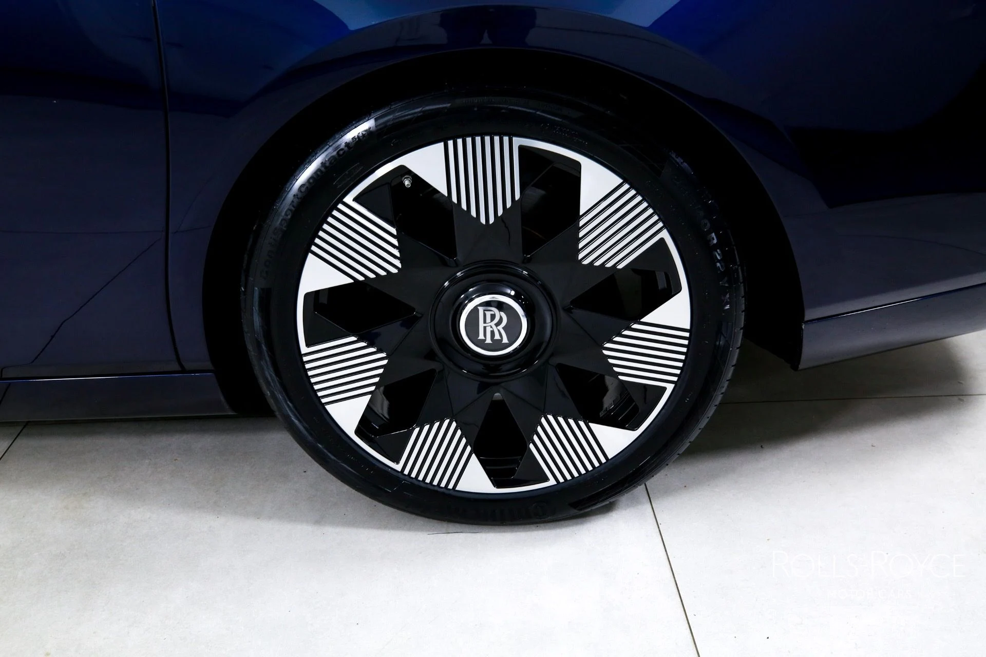 mph041_3794113930_Used_2020_Rolls_Royce_Phantom_1752871576_2af0e278b2