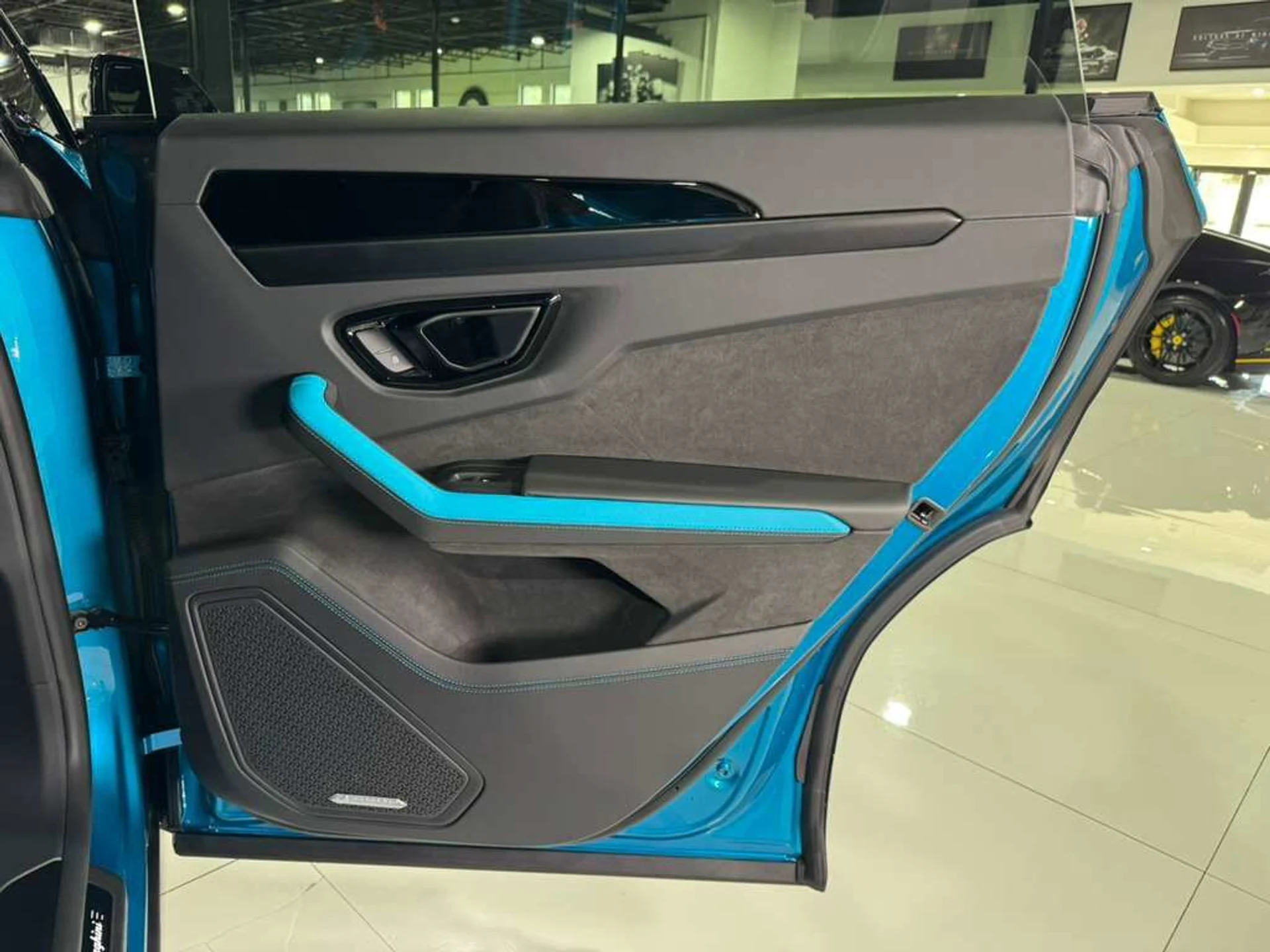 mph041_3798439115_cdb99c2c7ac2a8b79e40f89b4776840e_fd714d248c