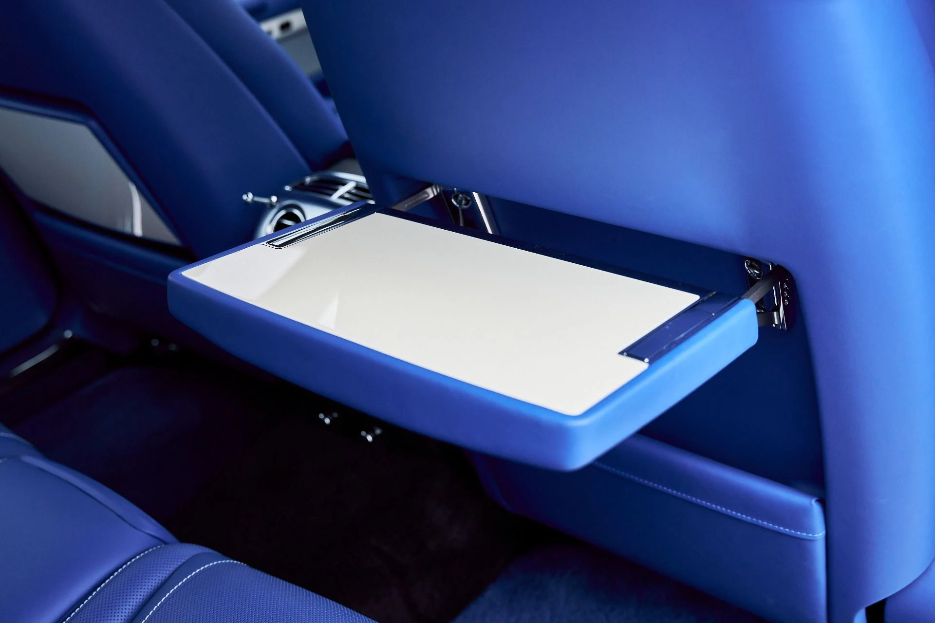 mph041_3799026883_Used_2019_Rolls_Royce_Ghost_Base_1767224303_7757654a59