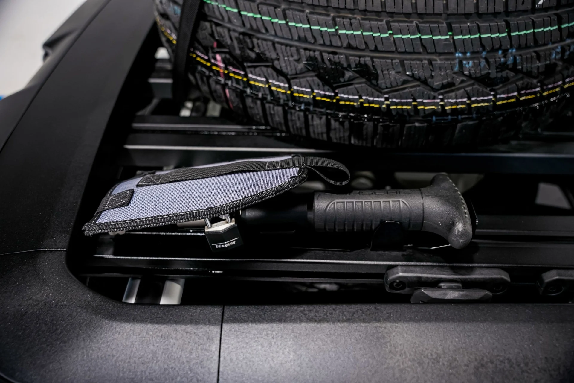 mph041_3813195550_2adcc4353b84a046ca75c86266cbf11cx_c4d77b2d96