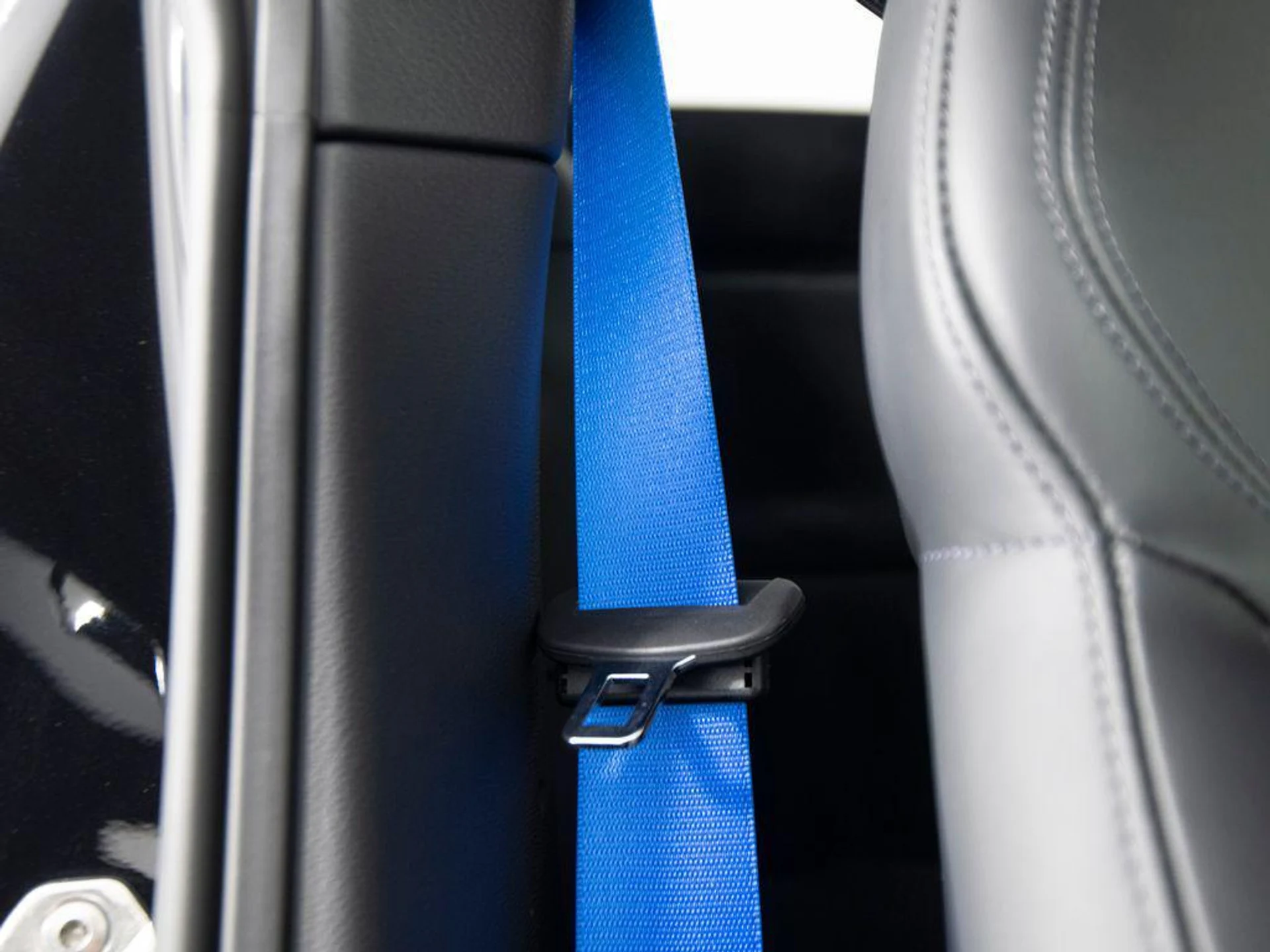 mph041_3821948780_X4_Tnw19_J_Hdn_V_Bi_EC_Gu3w1_Tbc_24d5f5d052