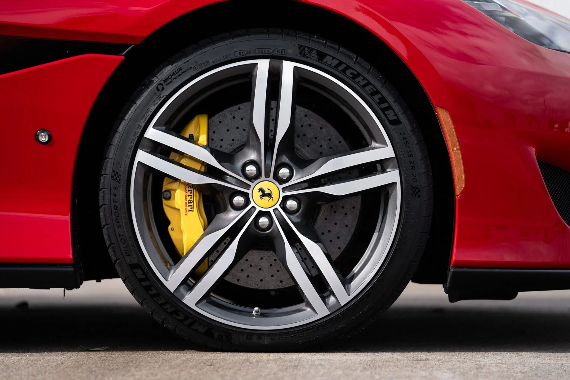 mph041_3825470449_Used_2019_Ferrari_Portofino_1768420452_b5179ff761