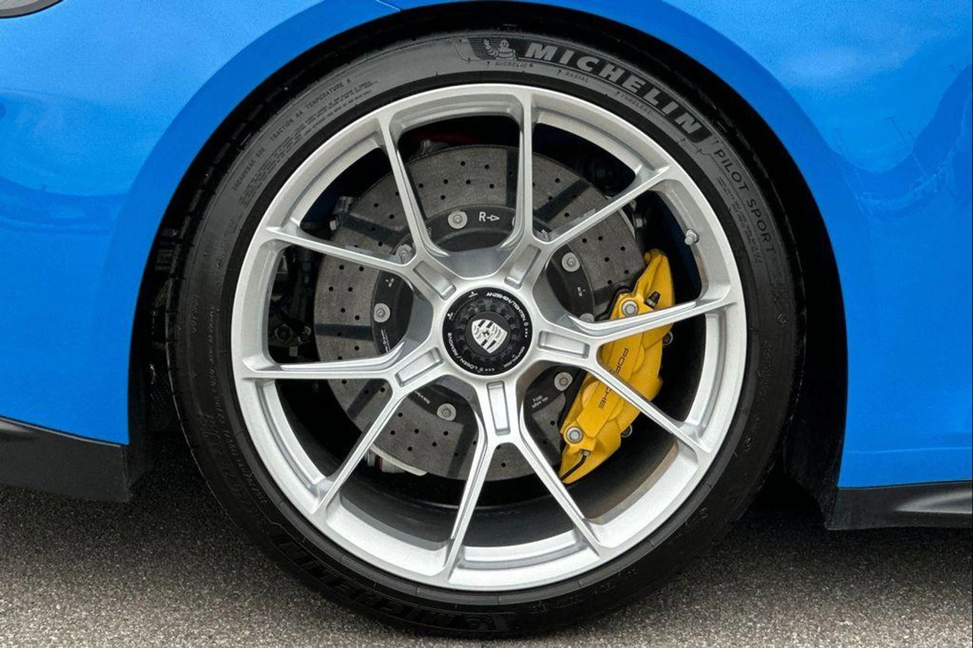 mph041_3834214786_w_K_Hk_LJI_6_TB_9_Aw_B18u6sm_E28_Y_Xz8_63affa7878