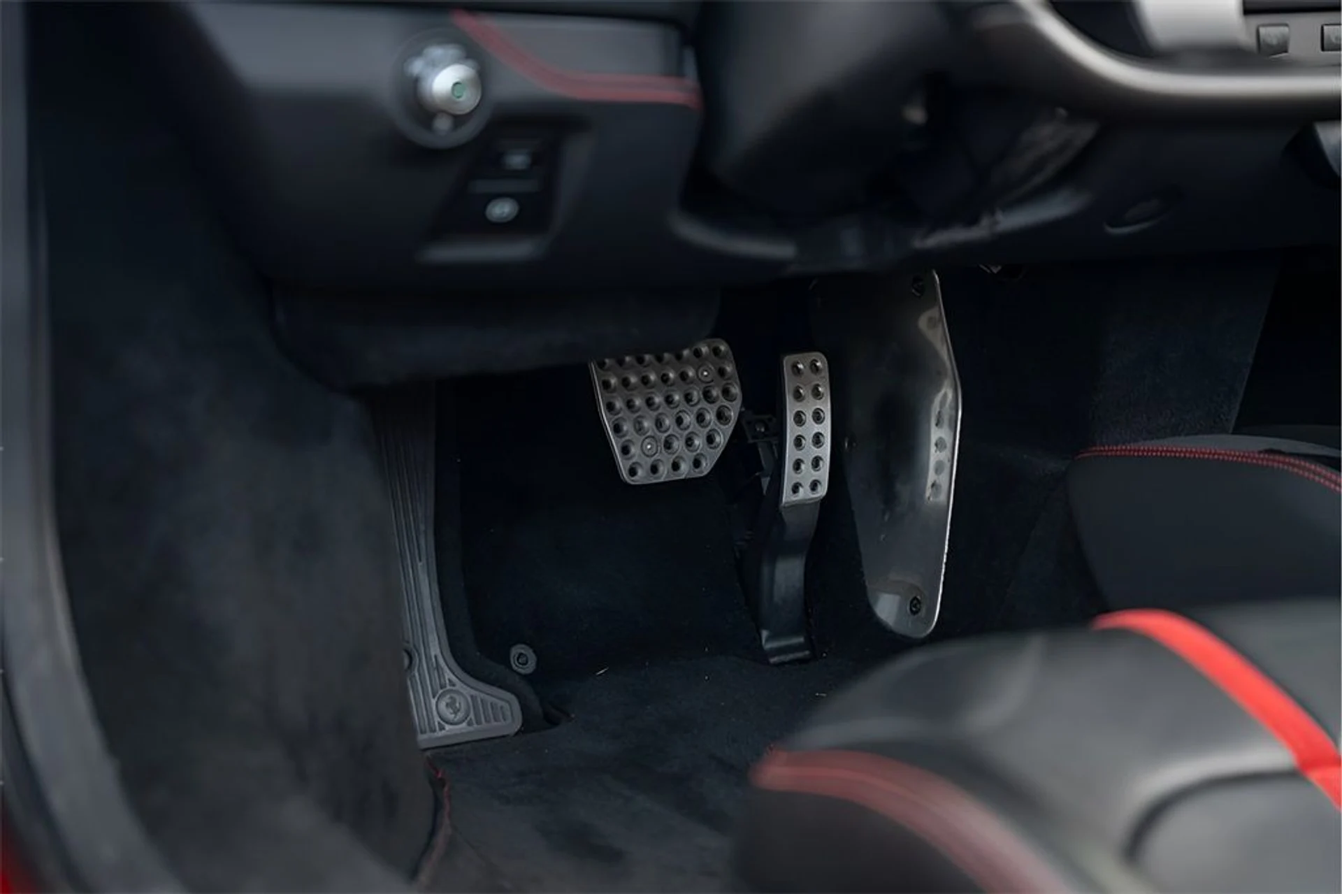 mph041_3838448430_image_43_e9a48a63be