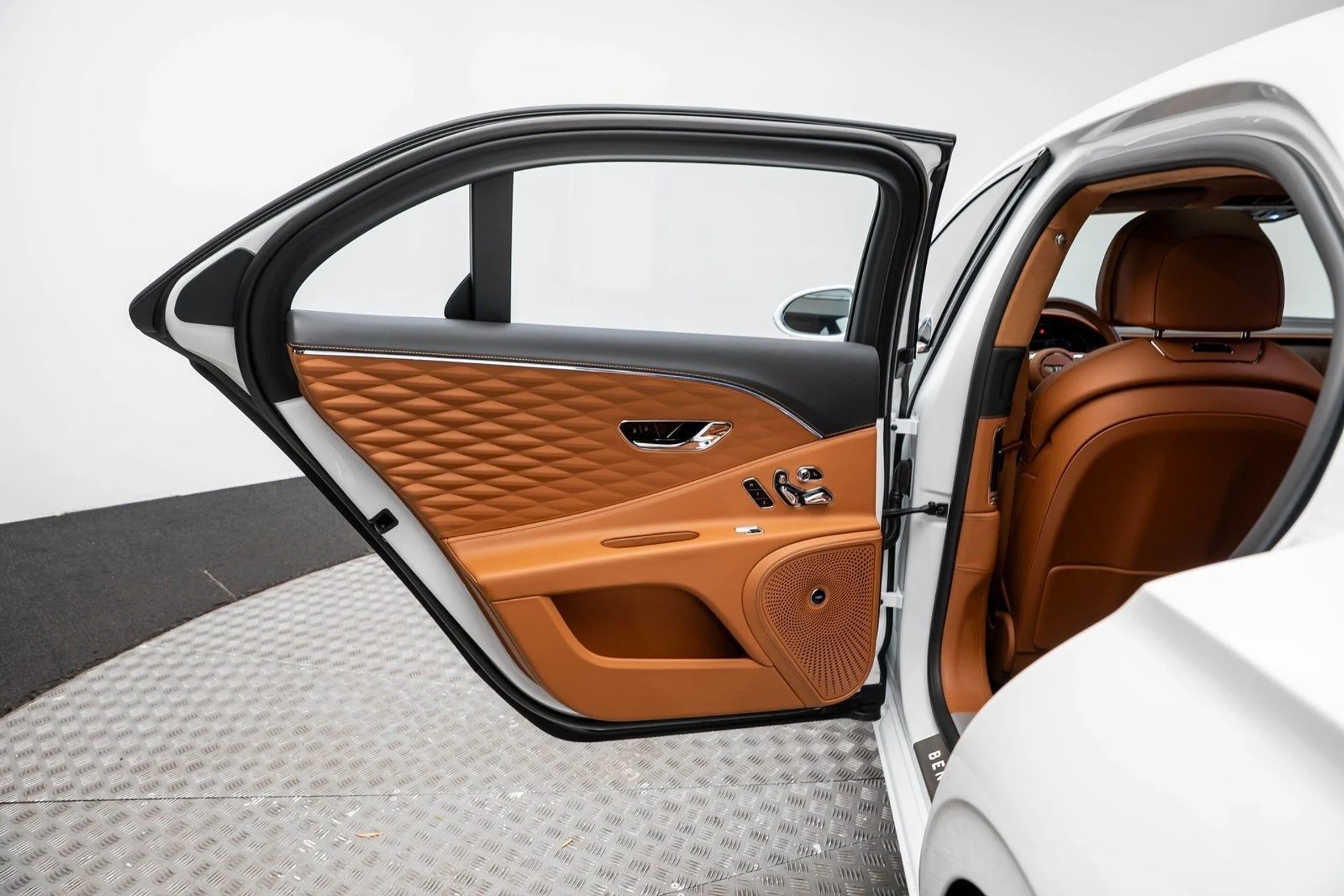 mph041_3840415246_42_3fa1db40b0