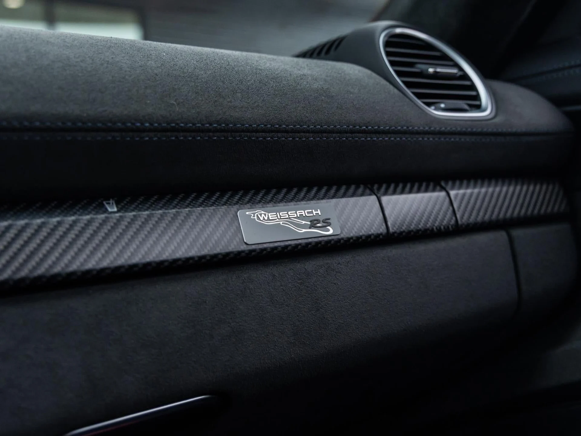 mph041_3861745717_42_4d6b48f767