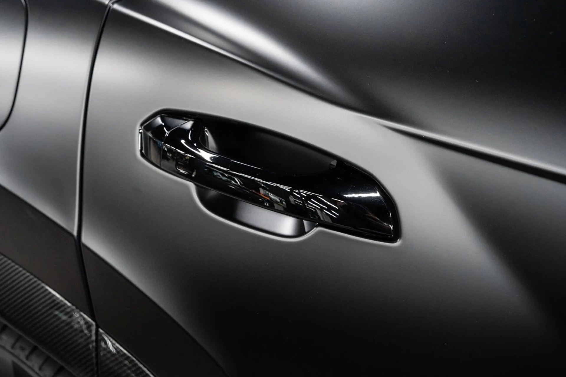 mph041_3875761925_lamborghini_urus_2023_907911d84b