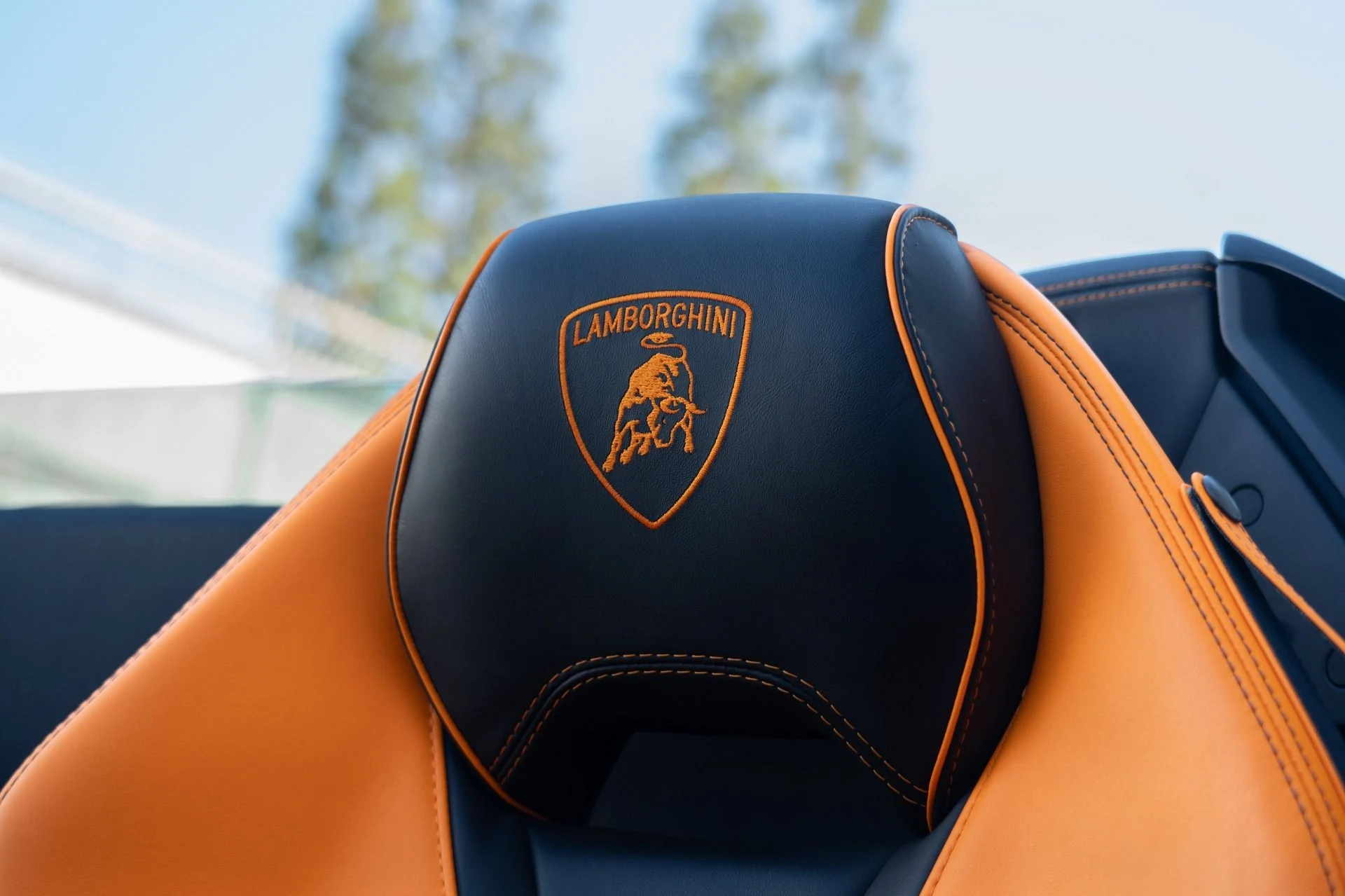 mph041_3884376411_Used_2024_Lamborghini_Huracan_EVO_Spyder_1757526753_02578fd8fa