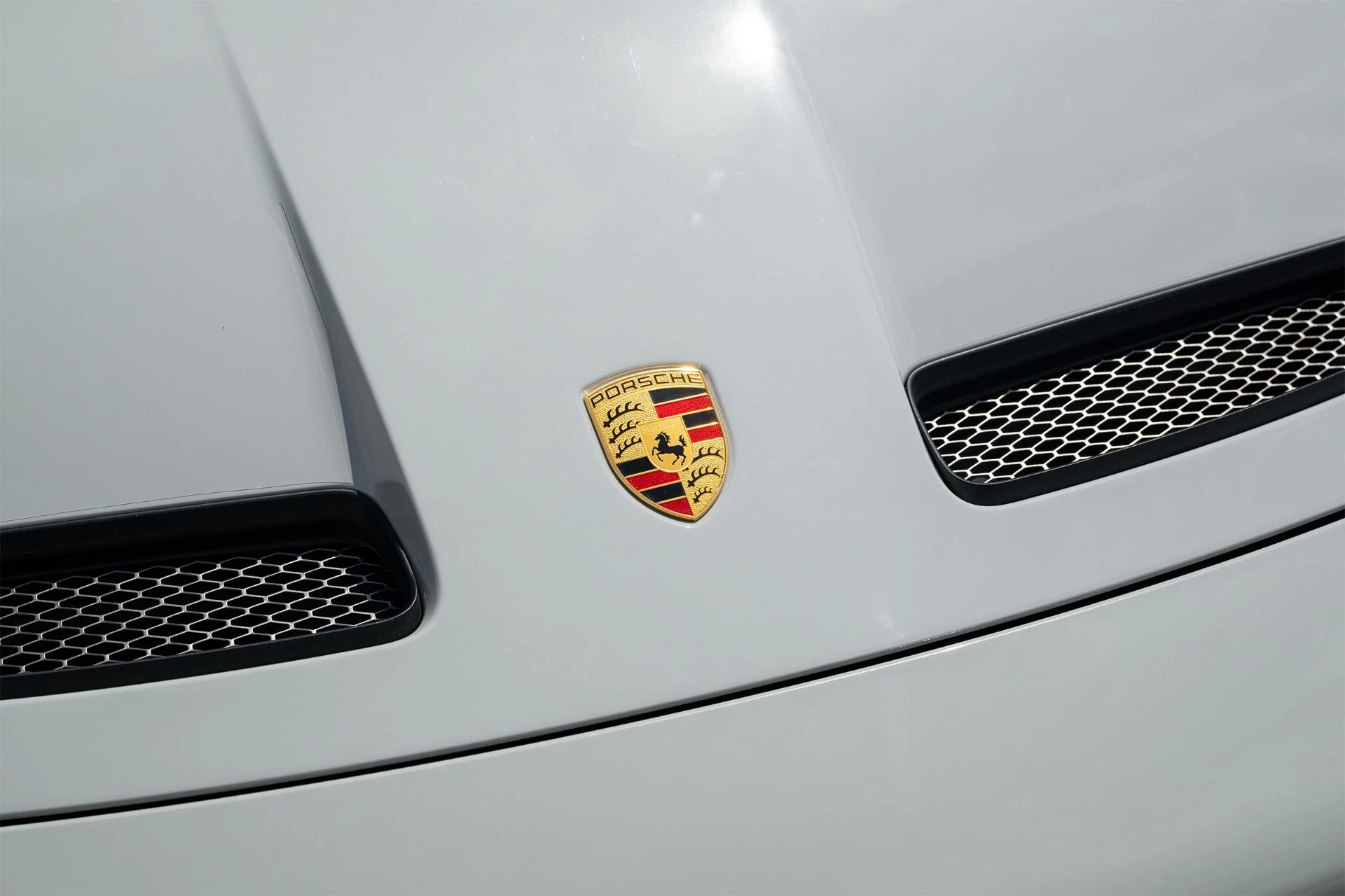 mph041_388904550_Used_2022_Porsche_911_GT_3_Touring_1788909258_84c57ad5f8