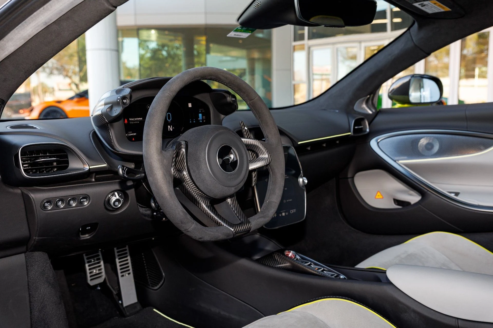 mph041_3895452299_287_p42_l_9c30159289