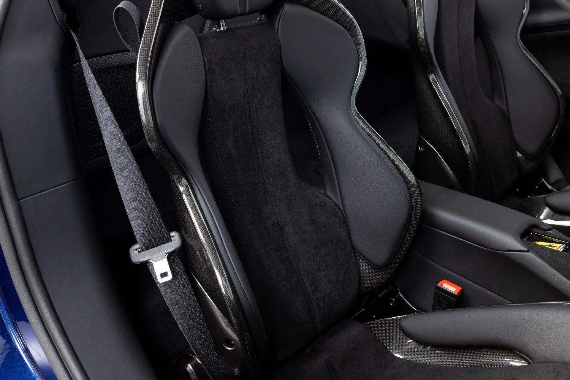 mph041_3895546896_Used_2023_Ferrari_296_GTS_1777368565_a4cf0694b5