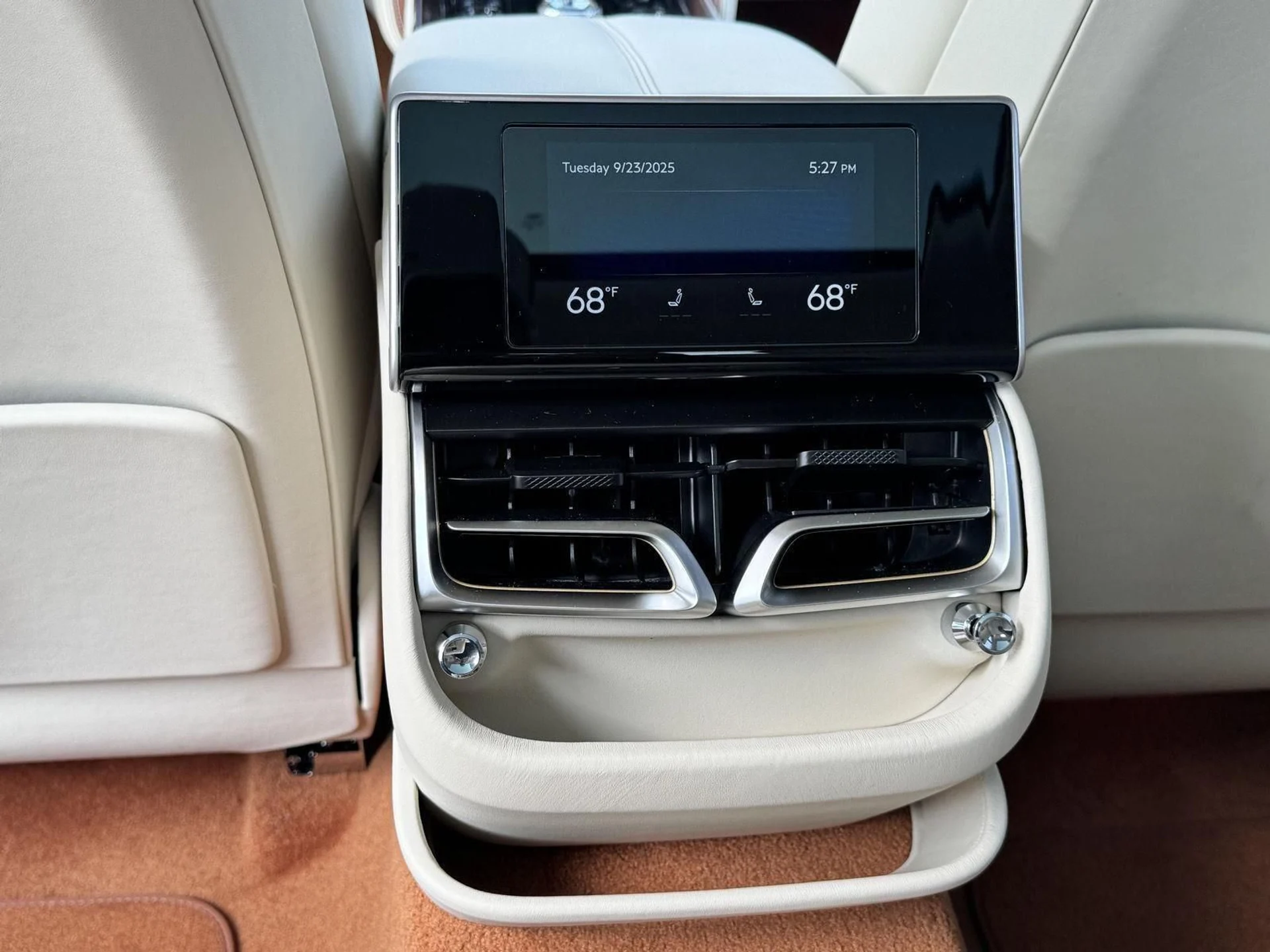 mph041_390089000_6fb7661eb0a57056902b8d251802dc91_e7eb5e3741