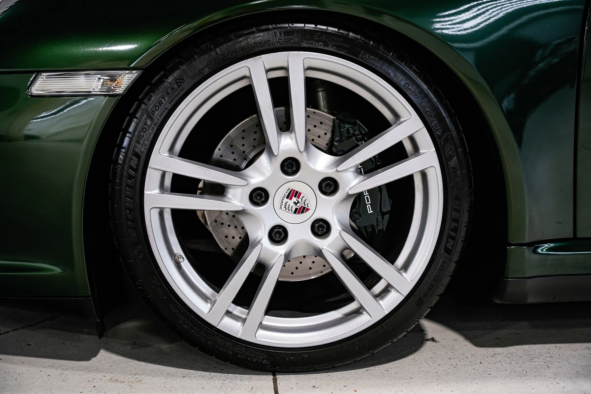 mph041_3901175427_007c3692bcafeea911d24b4ed282856fx_f5bc8112c4