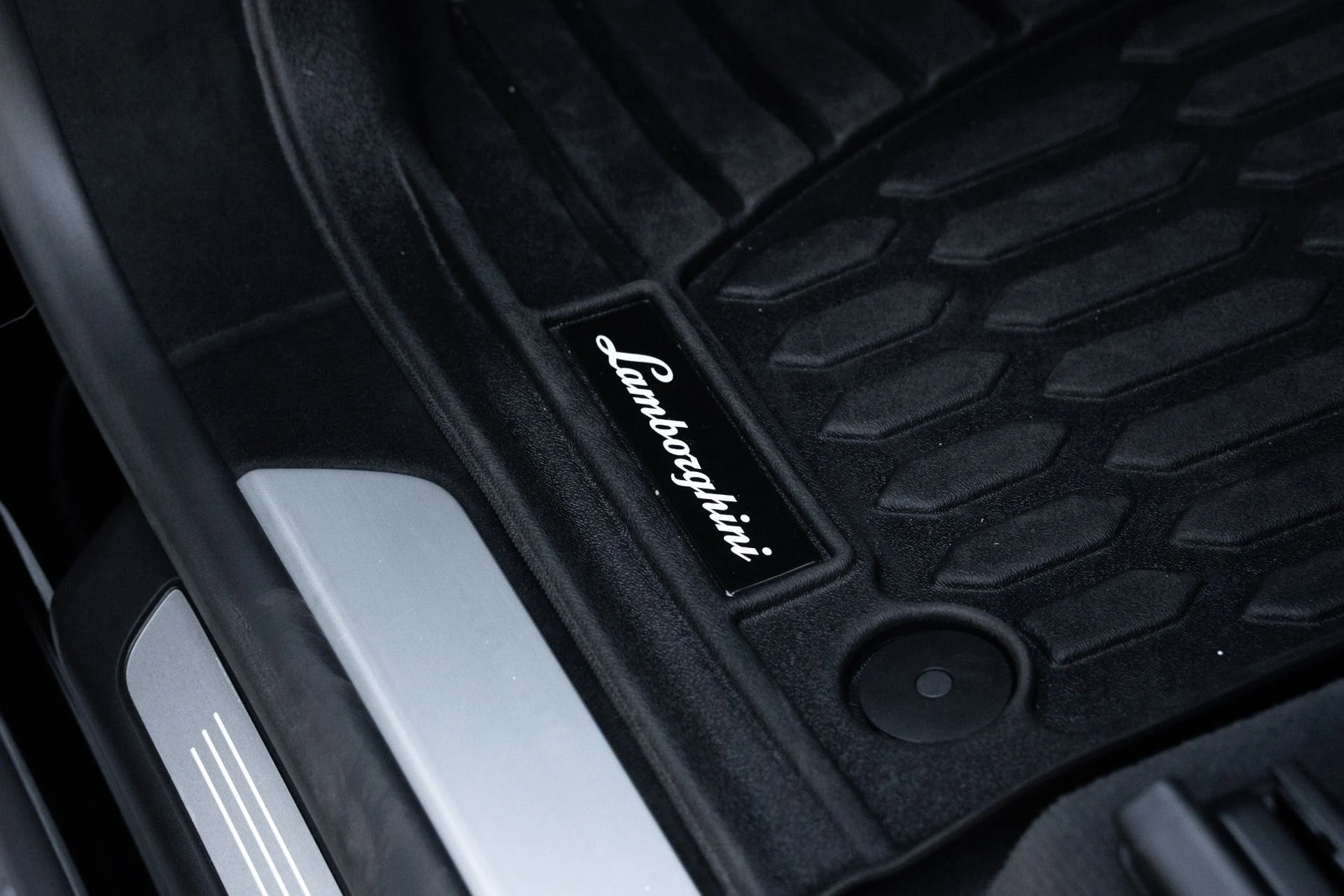 mph041_3906025977_Used_2024_Lamborghini_Urus_Performante_1770940170_cc26ec7e53