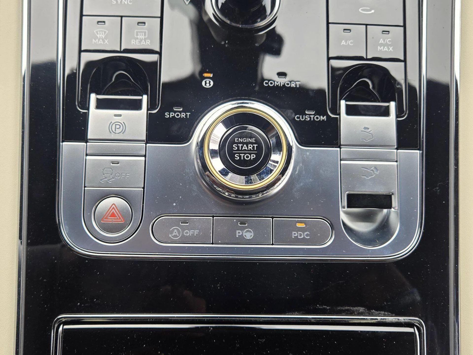 mph041_3907258970_2092227fa94ef1188a2d998b365889eax_30dc254caa