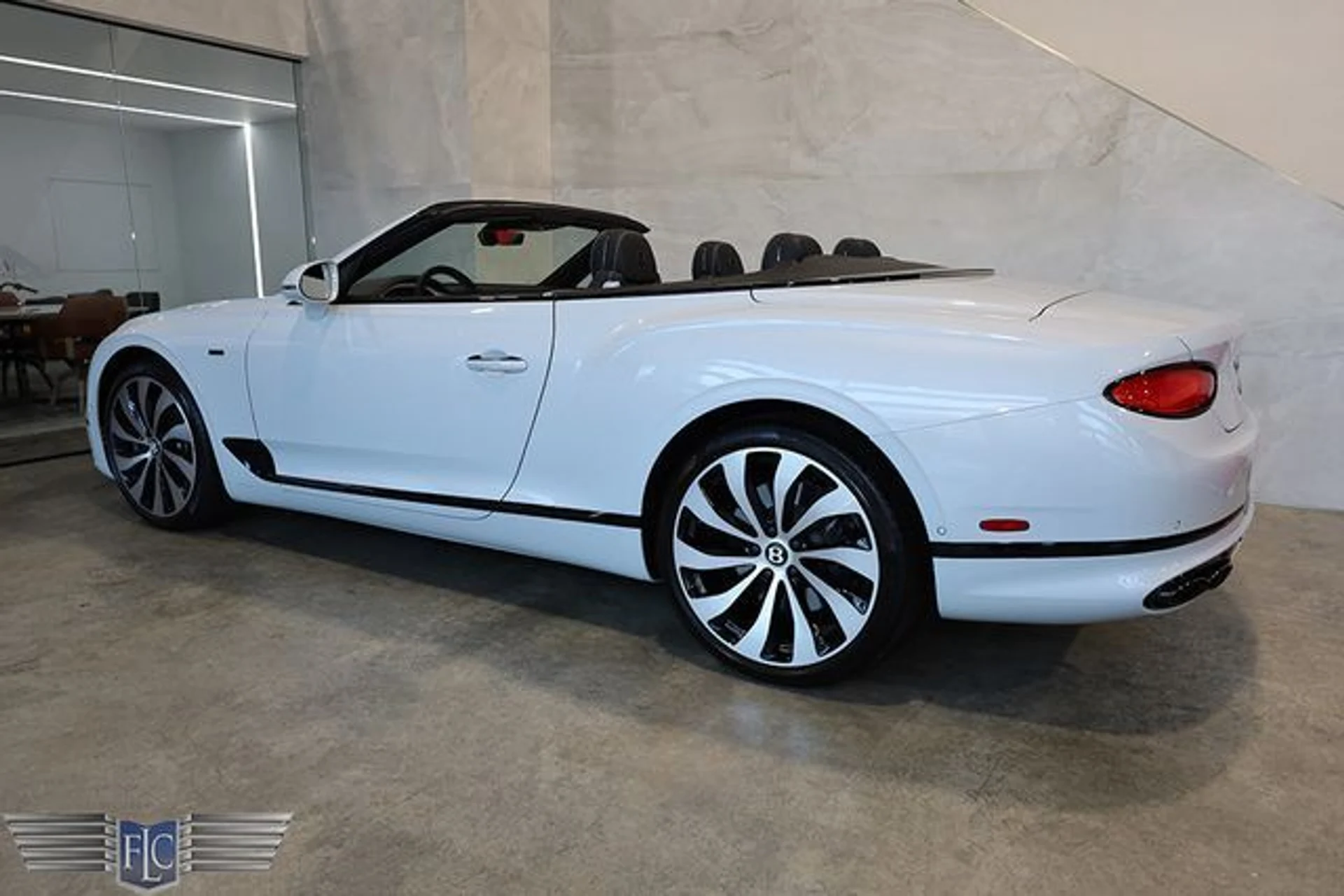 mph041_3908540557_used_2024_bentley_continental_gtcv8edition8_9689_23082486_46_640_ecb6a2d89a