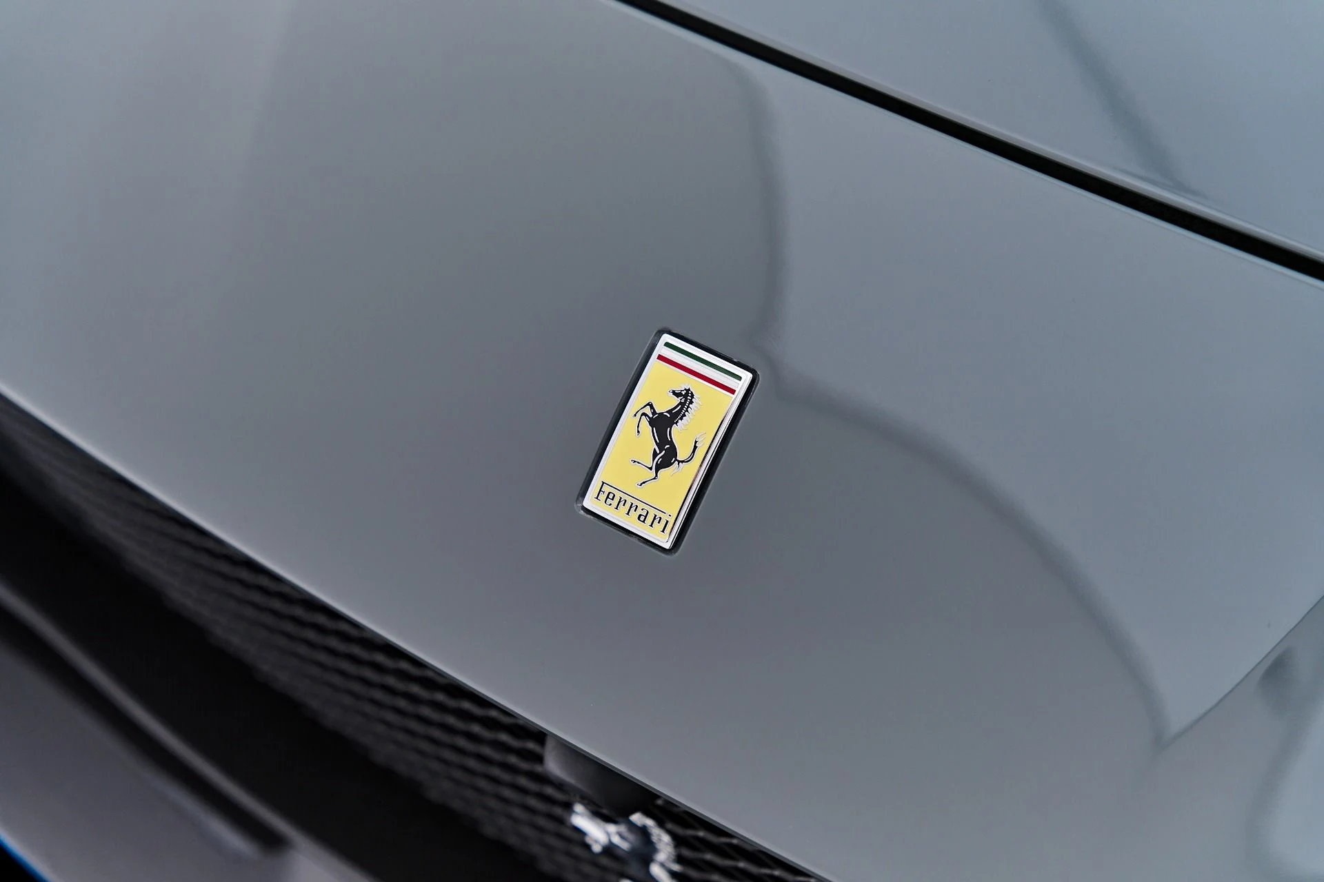 mph041_3913424396_Used_2023_Ferrari_812_GTS_Base_1785445662_0c4c409618