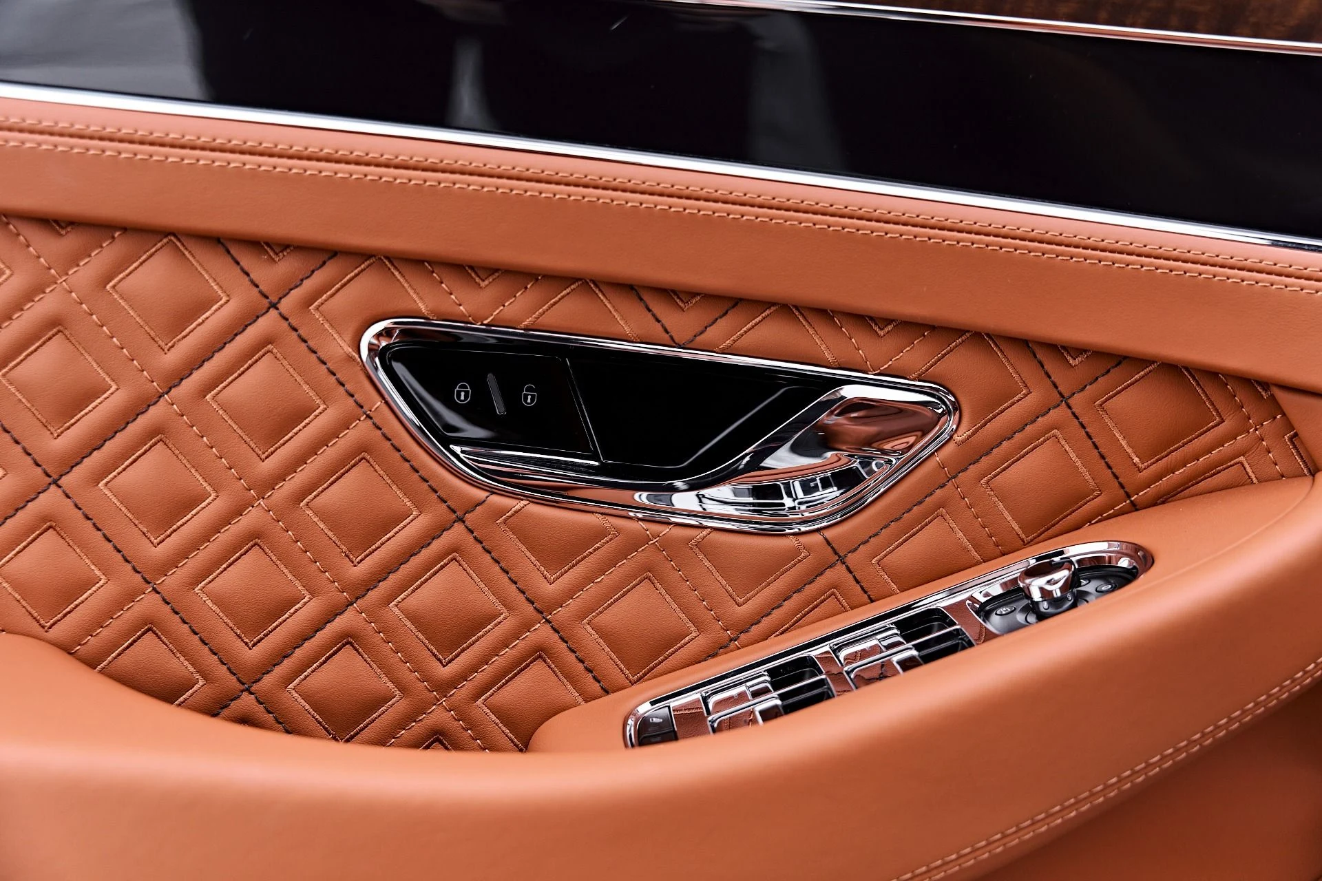 mph041_3925233662_Used_2020_Bentley_Continental_GT_V8_1784761273_88f6e452e1