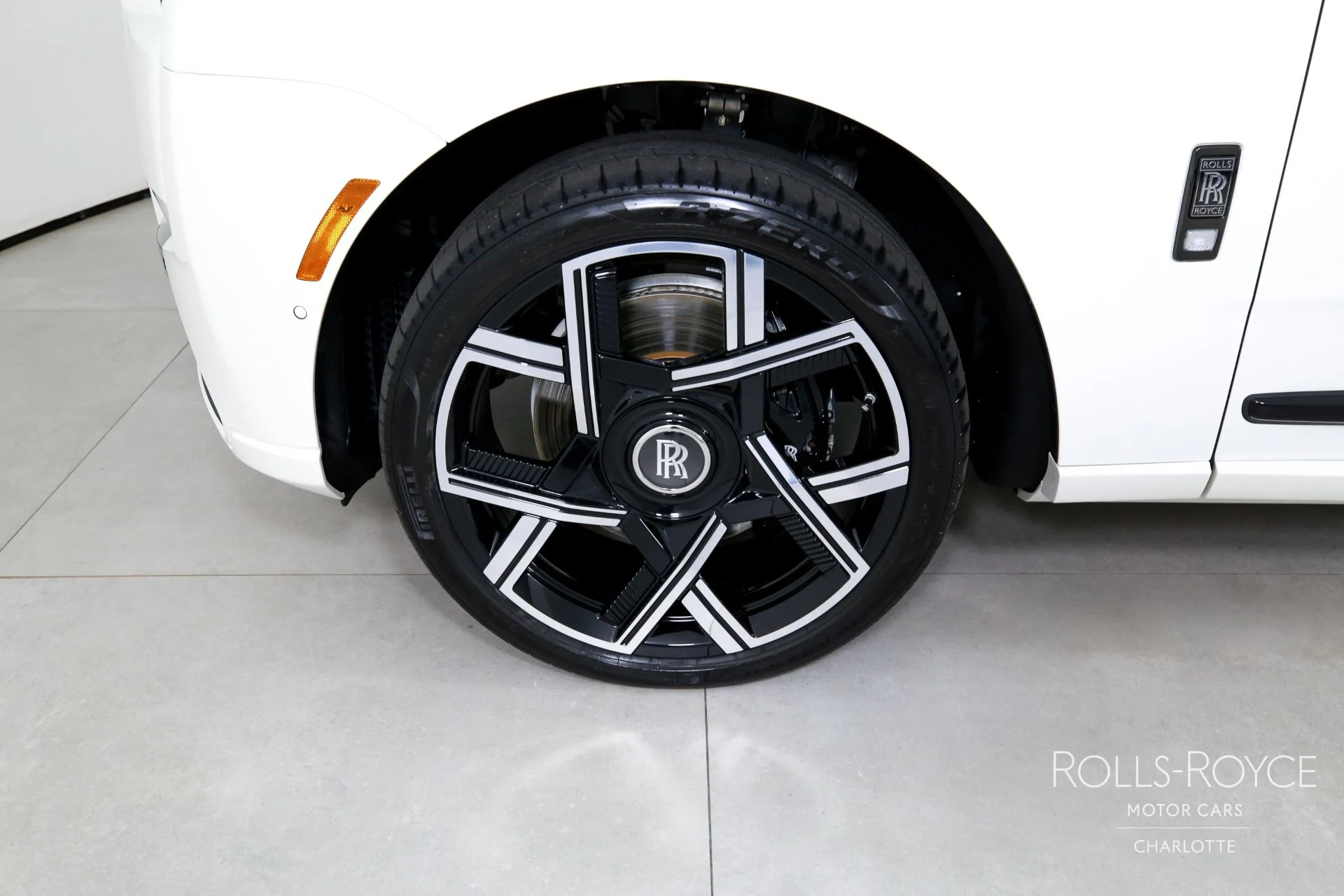 mph041_394749373_Used_2025_Rolls_Royce_Black_Badge_Cullinan_1773240661_165fa9c79b