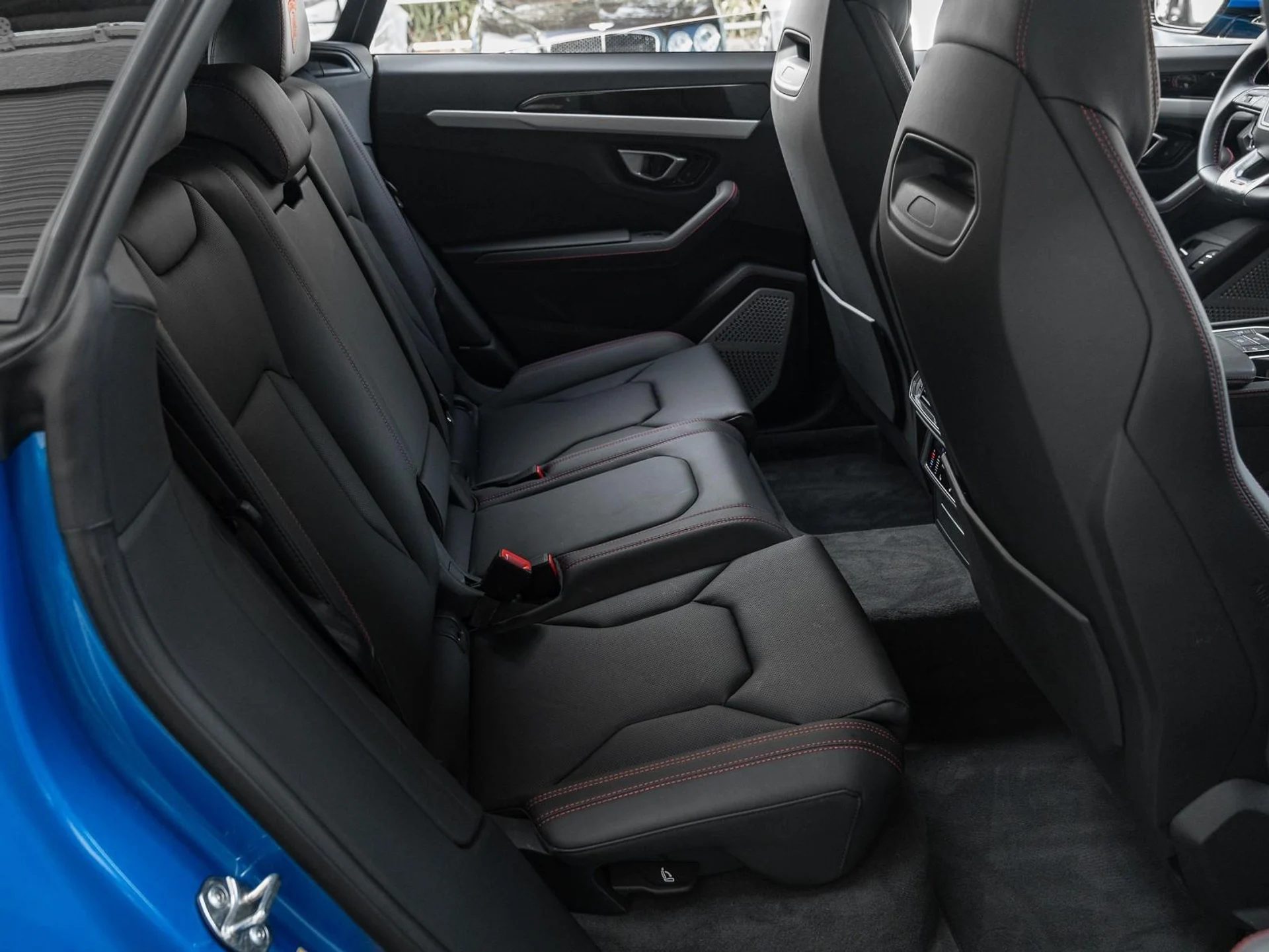 mph041_3951987993_Used_2020_Lamborghini_Urus_1753203959_714b11fa59