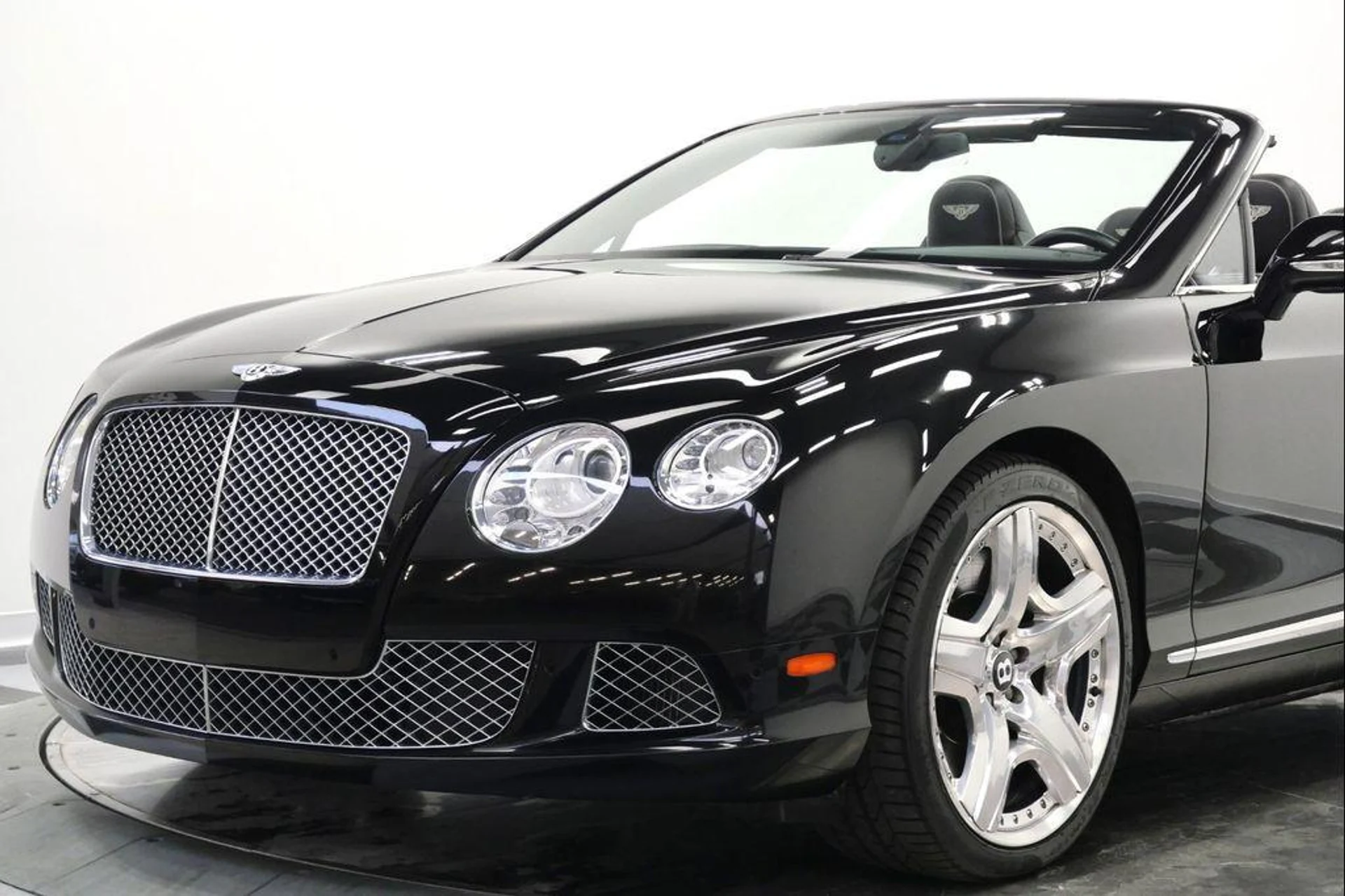 mph041_3975828563_Pqk9_I9z8e8_Oh_U1m_Glq_YW_Ny9iw_G4_dc2b344407