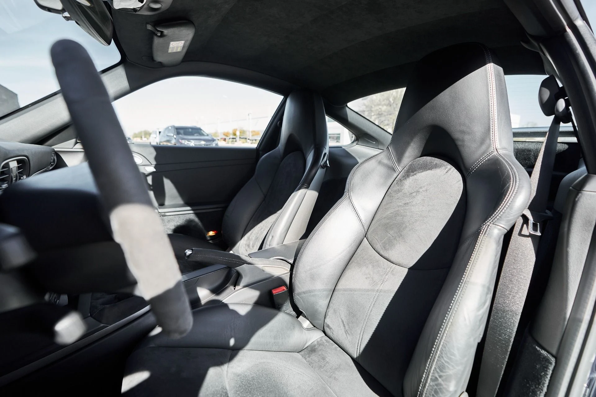 mph041_3982928318_Used_2007_Porsche_911_RS_1763228711_7db8cbf63b