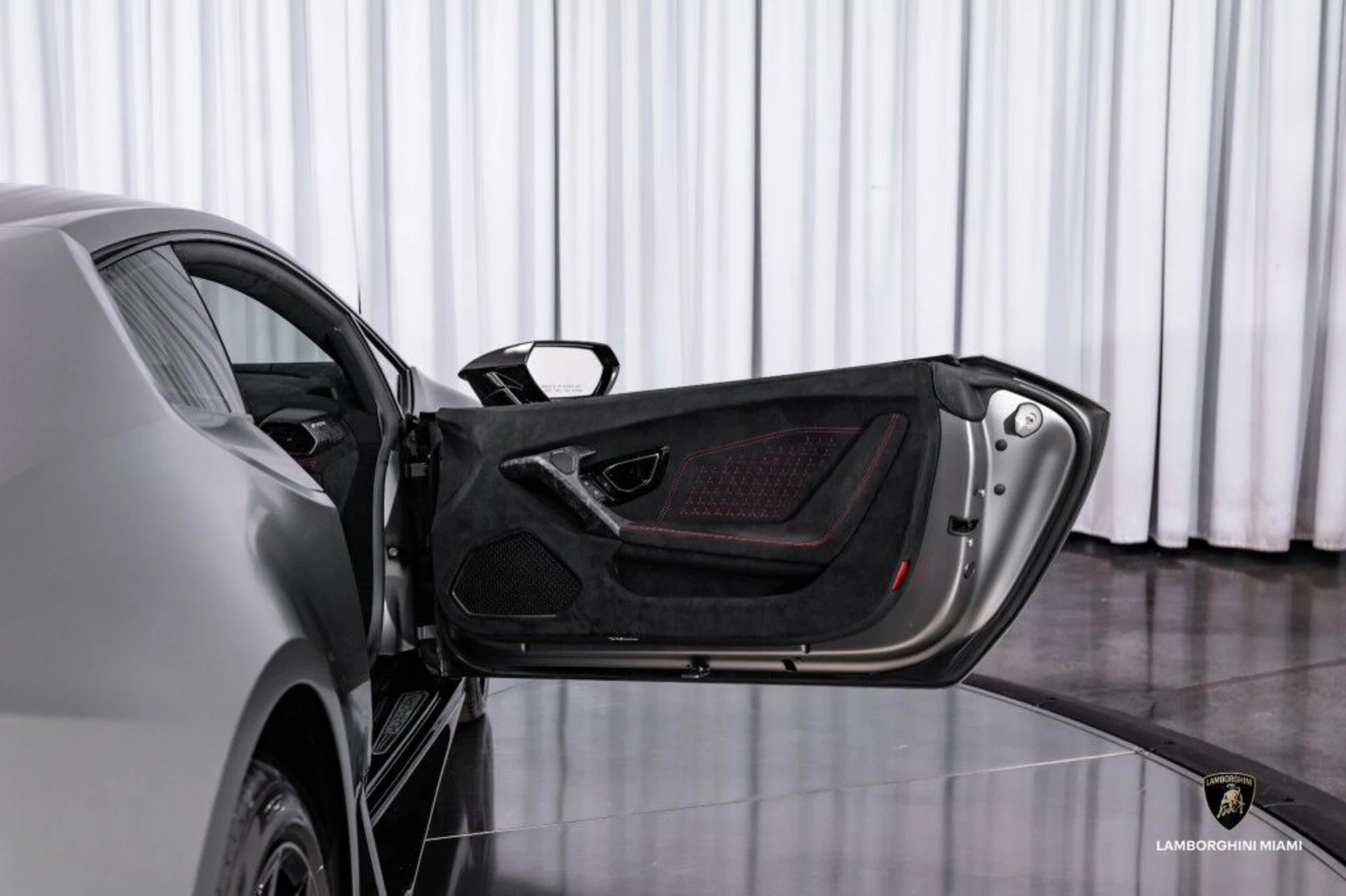 mph041_4004047543_125d5bdabc0be63bb0c0fe725df606c1_25493ee4b6