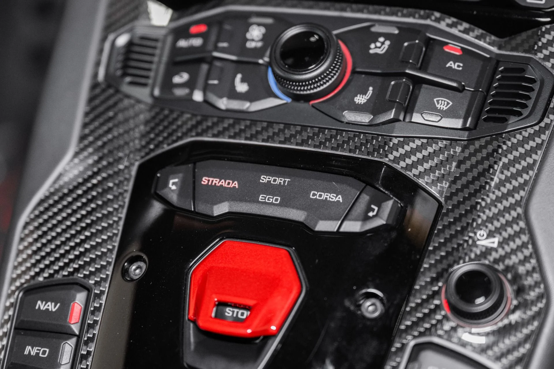 mph041_4004892927_Used_2021_Lamborghini_Aventador_LP_770_4_SVJ_Coupe_1783957098_31fdea0b85
