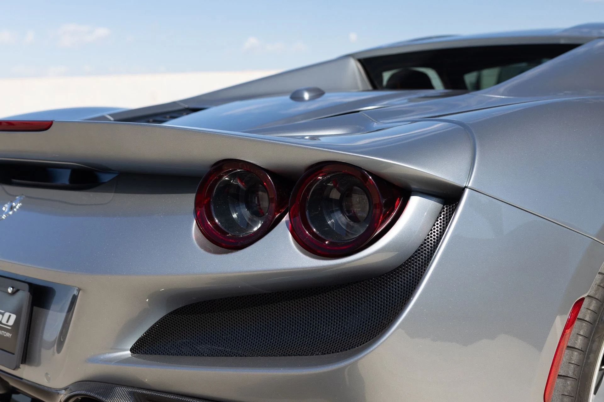 mph041_4013815880_Used_2021_Ferrari_F8_Spider_1791592255_4543d4e653
