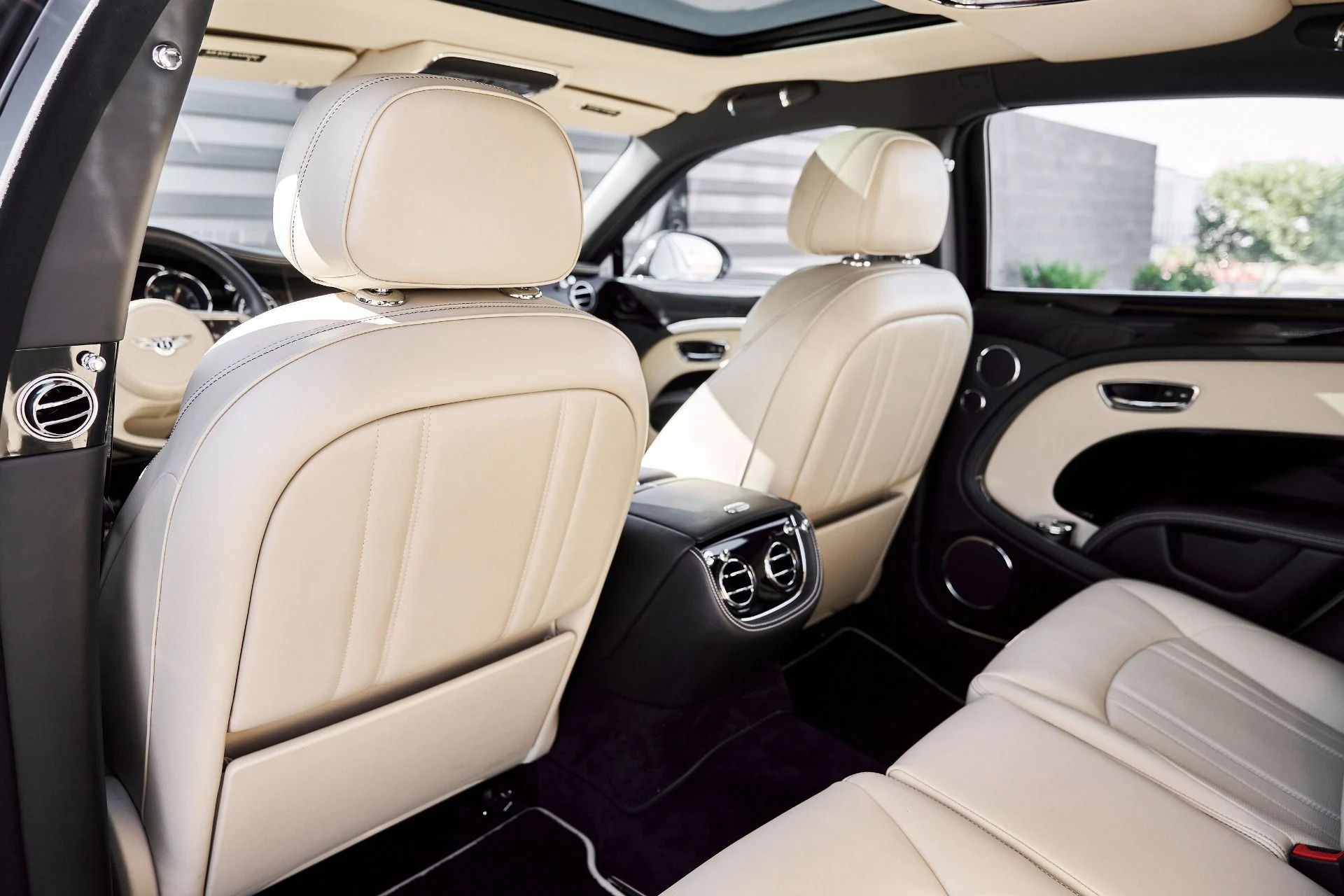 mph041_4033137514_Used_2019_Bentley_Mulsanne_Base_1773861392_af8951164c