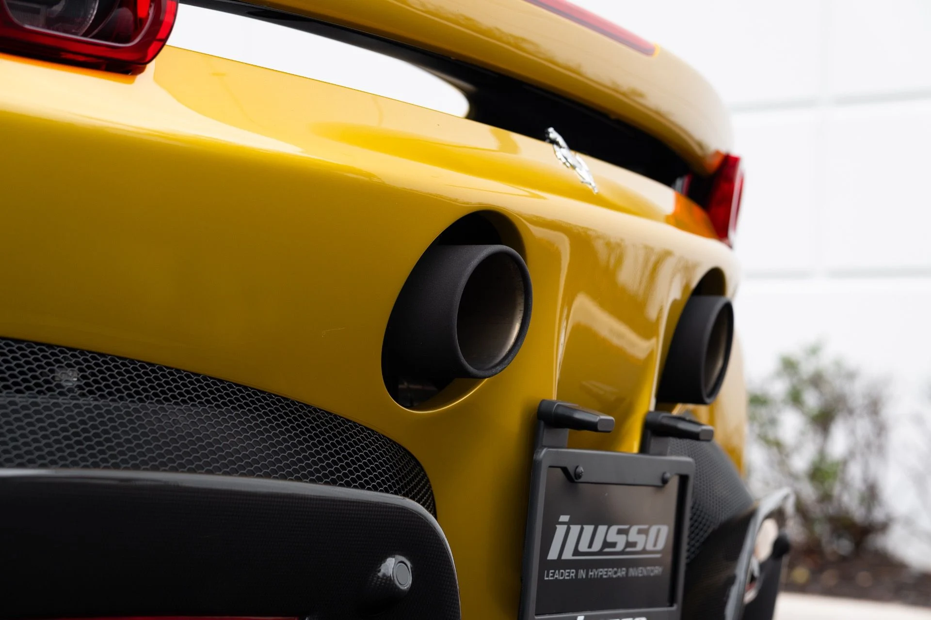 mph041_4034012368_Used_2022_Ferrari_SF_90_Spider_1775626389_11ce79f32f