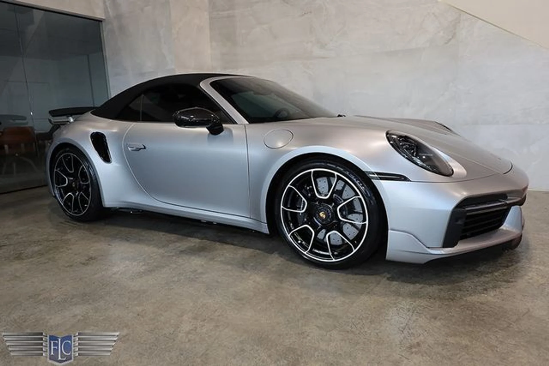 mph041_4036295377_used_2025_porsche_911_turboscabriolet_9689_23063481_46_640_5fcb41485e