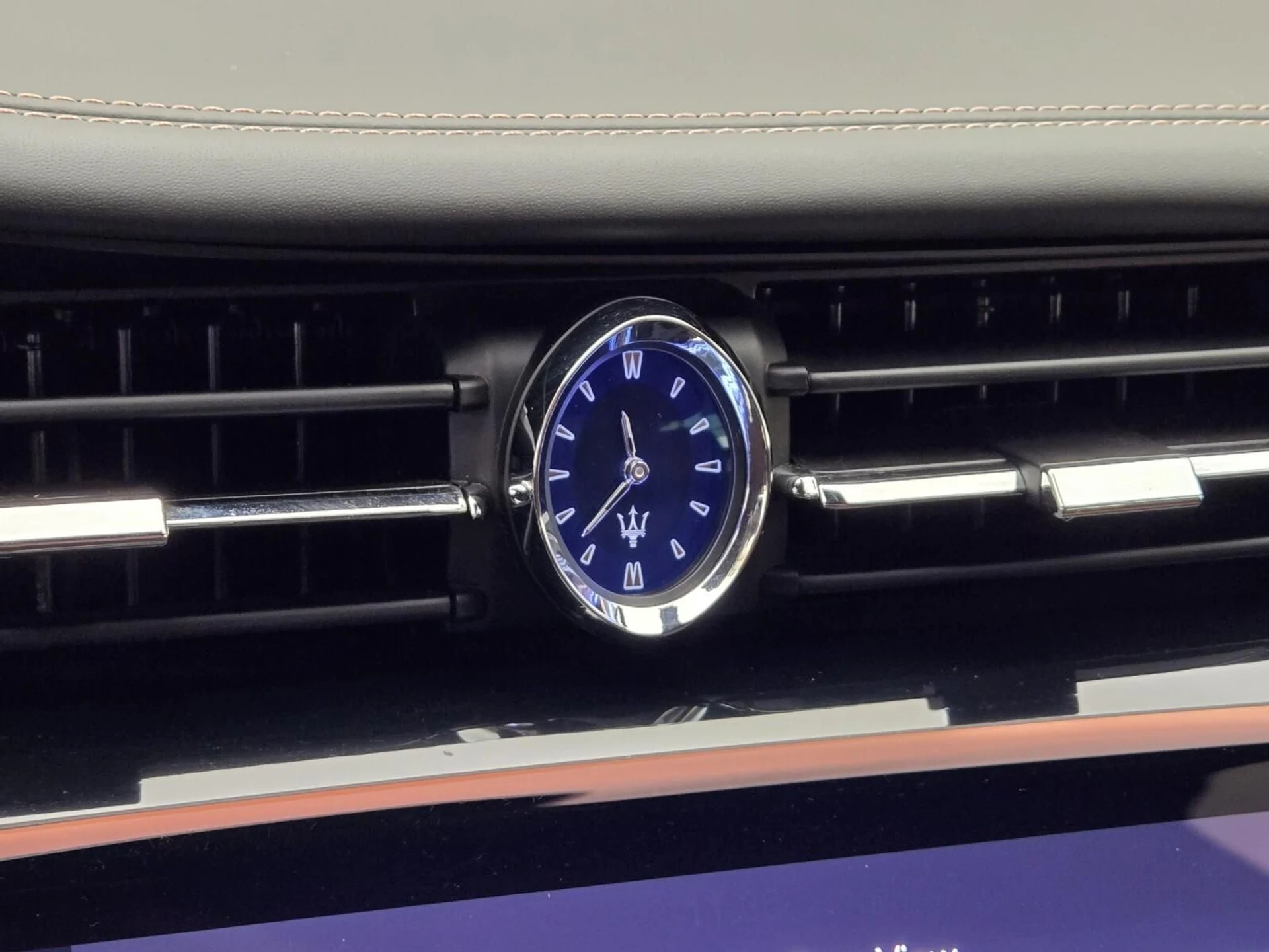 mph041_404214969_Used_2022_Maserati_Quattroporte_Modena_Q4_1761975870_06ddcbc5e7