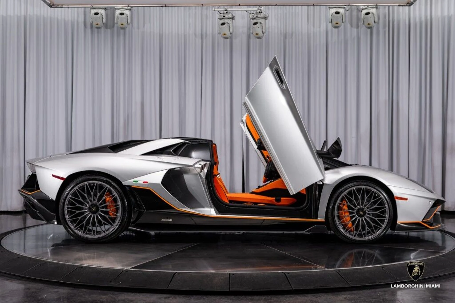 mph041_4042629325_ab74d4a1f3e13e4978961c24f2bd894e_139cd40a7a