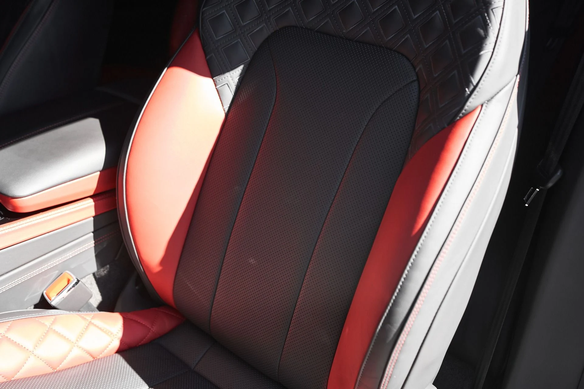 mph041_4044490380_Used_2023_Bentley_Continental_GT_V8_S_1763084168_3b6a2ce2df