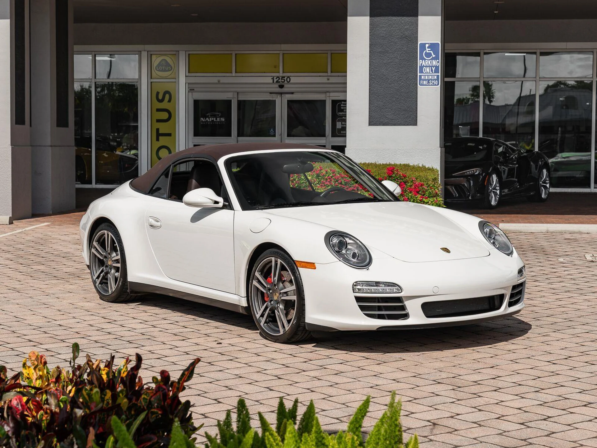 mph041_4047257246_Used_2011_Porsche_911_Carrera_4_S_1787083410_dd1463f429